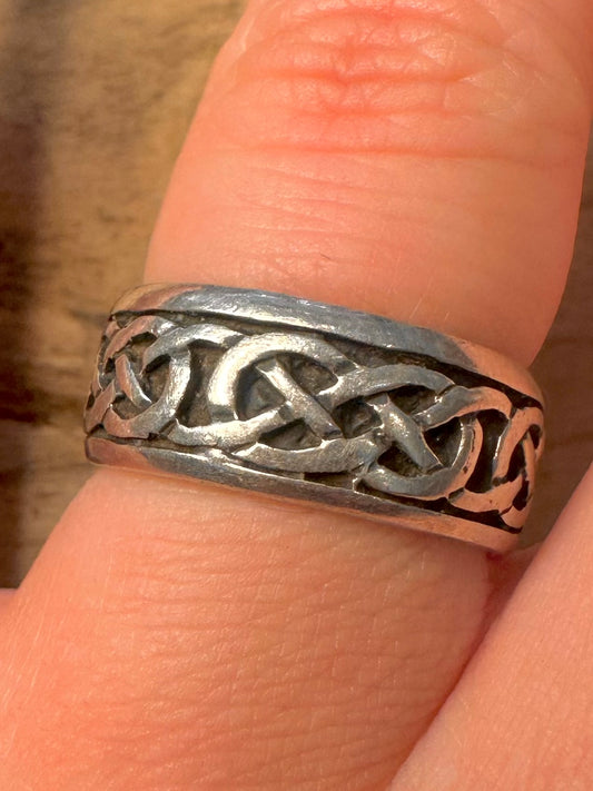 Vintage Celtic Band 925 Silver Size Q Ring