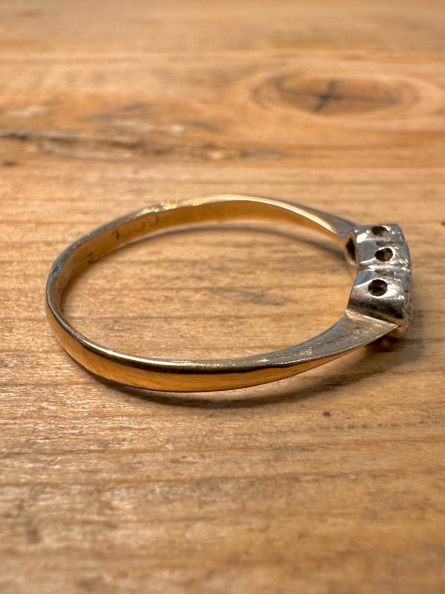 Vintage 9ct Gold Diamond Size U Ring
