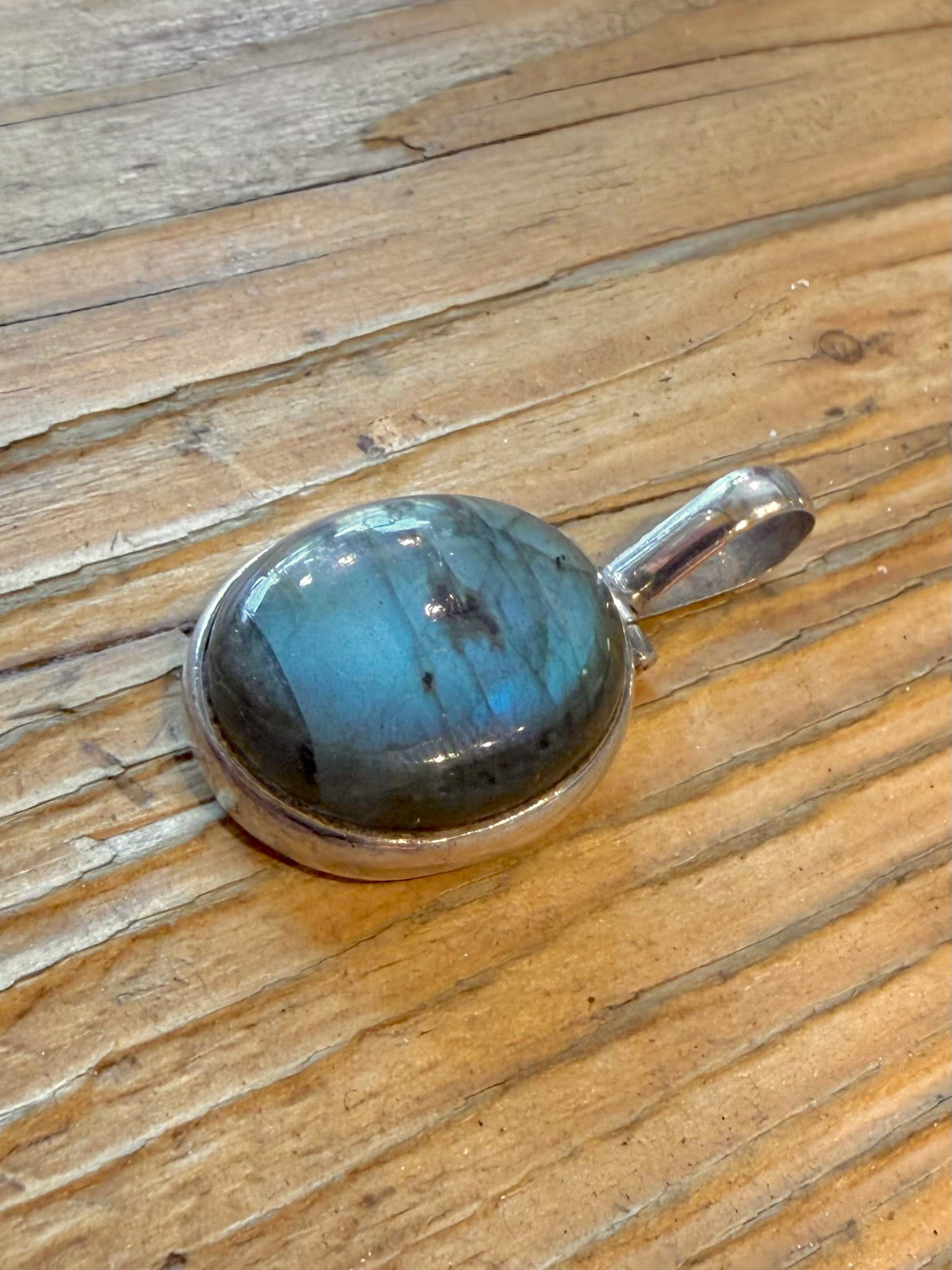 Oval Labradorite 925 Sterling Silver Pendant