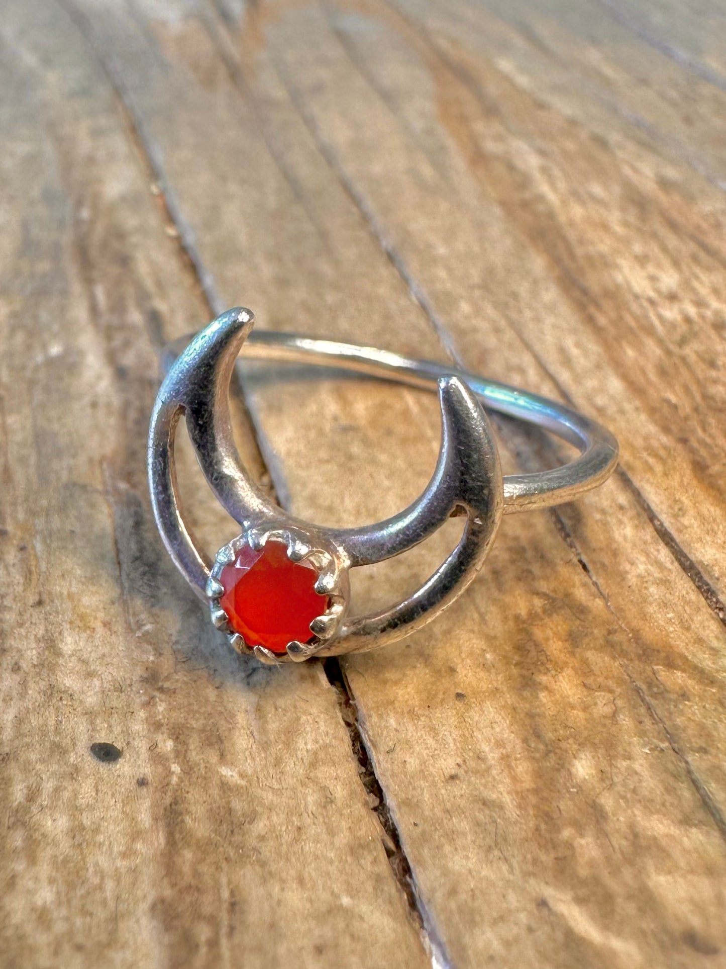 Crescent Moon Red Stone 925 Sterling Silver Size N Ring