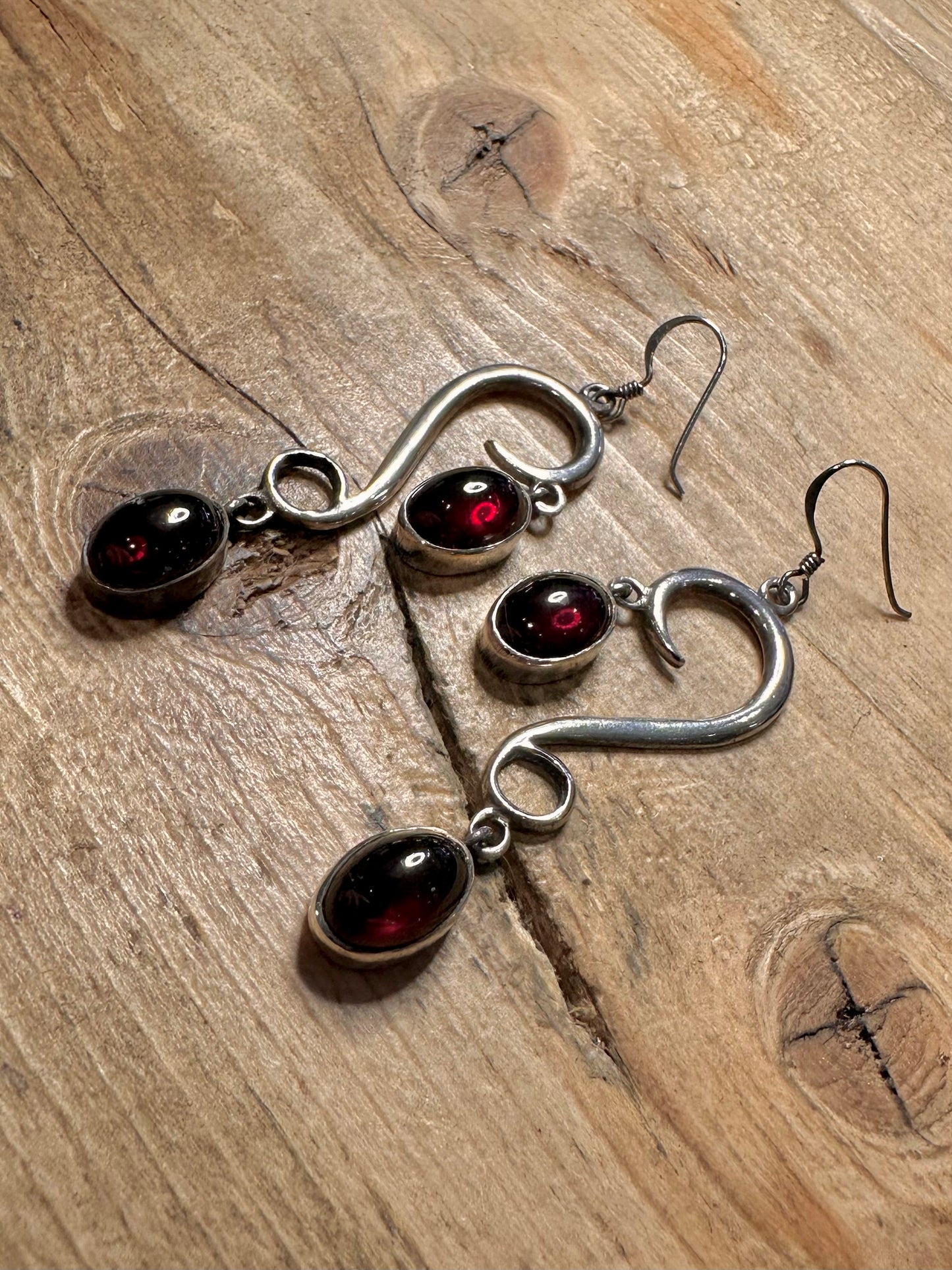 Vintage Garnet Swirl 925 Silver Earrings
