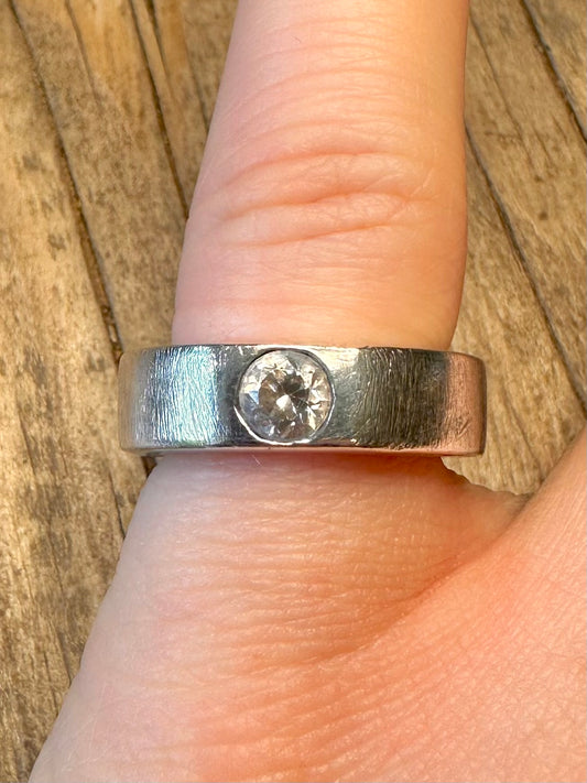 Modernist 1995 CZ Stone Thick Heavy Band 925 Sterling Silver Size L Ring