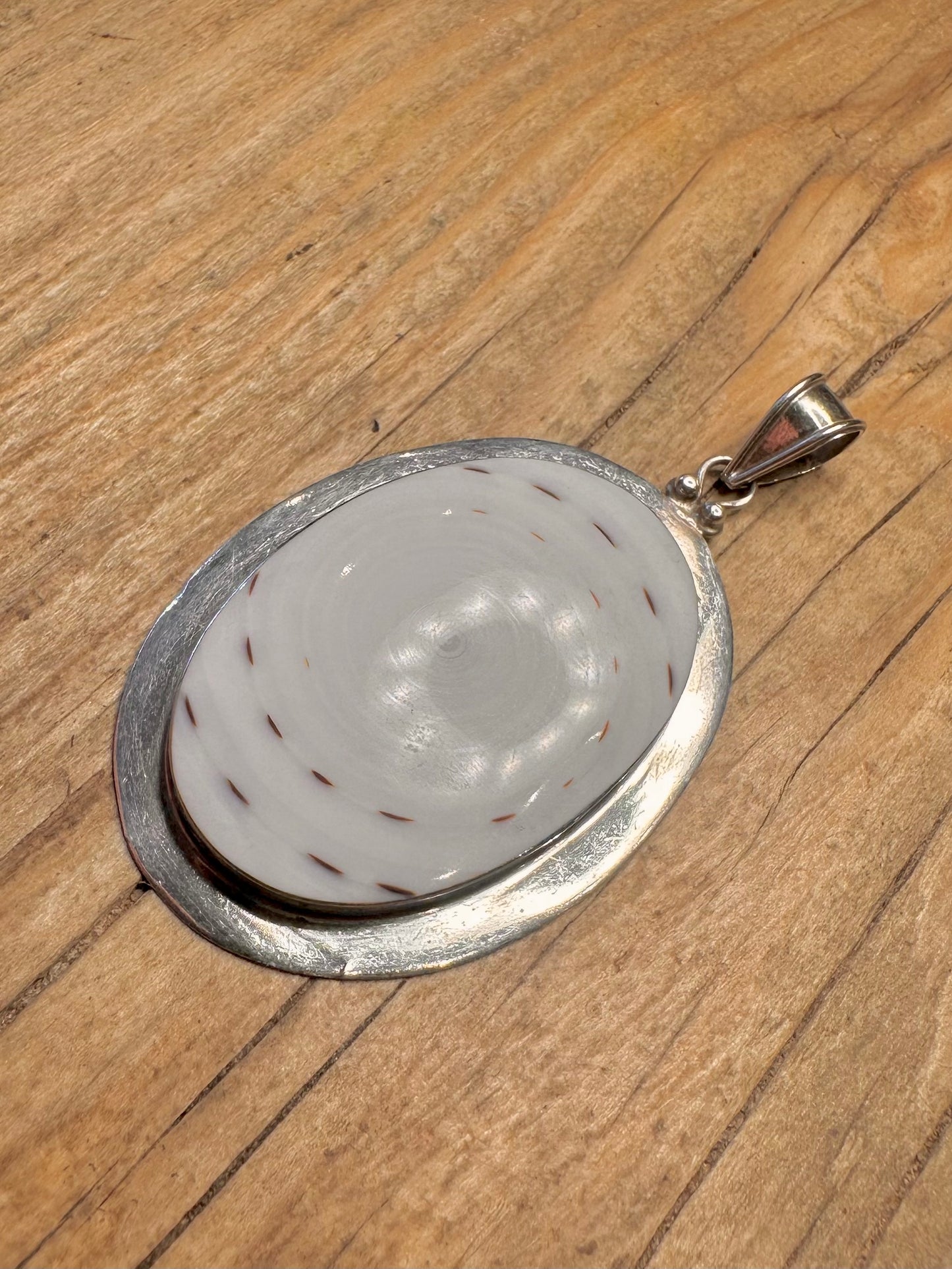 Vintage White Shell Oval 925 Sterling Silver Pendant