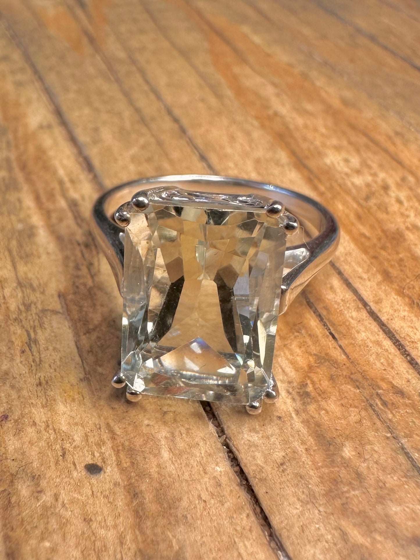 Grüner Amethyst im Smaragdschliff Solitär 925er Sterlingsilber Ring Größe Q