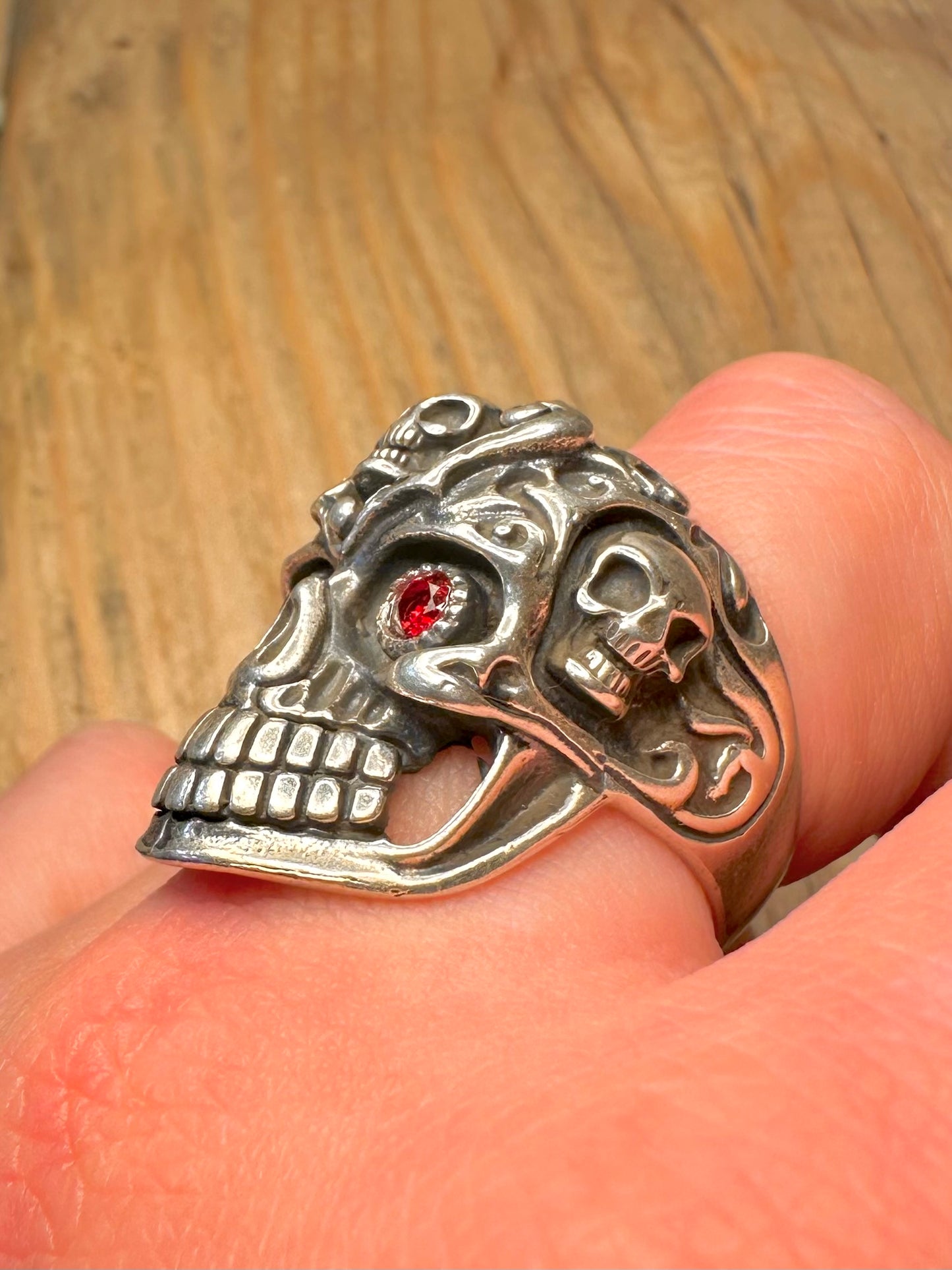 Vintage Skull Red Eyes Decorative 925 Sterling Silver Size U Ring