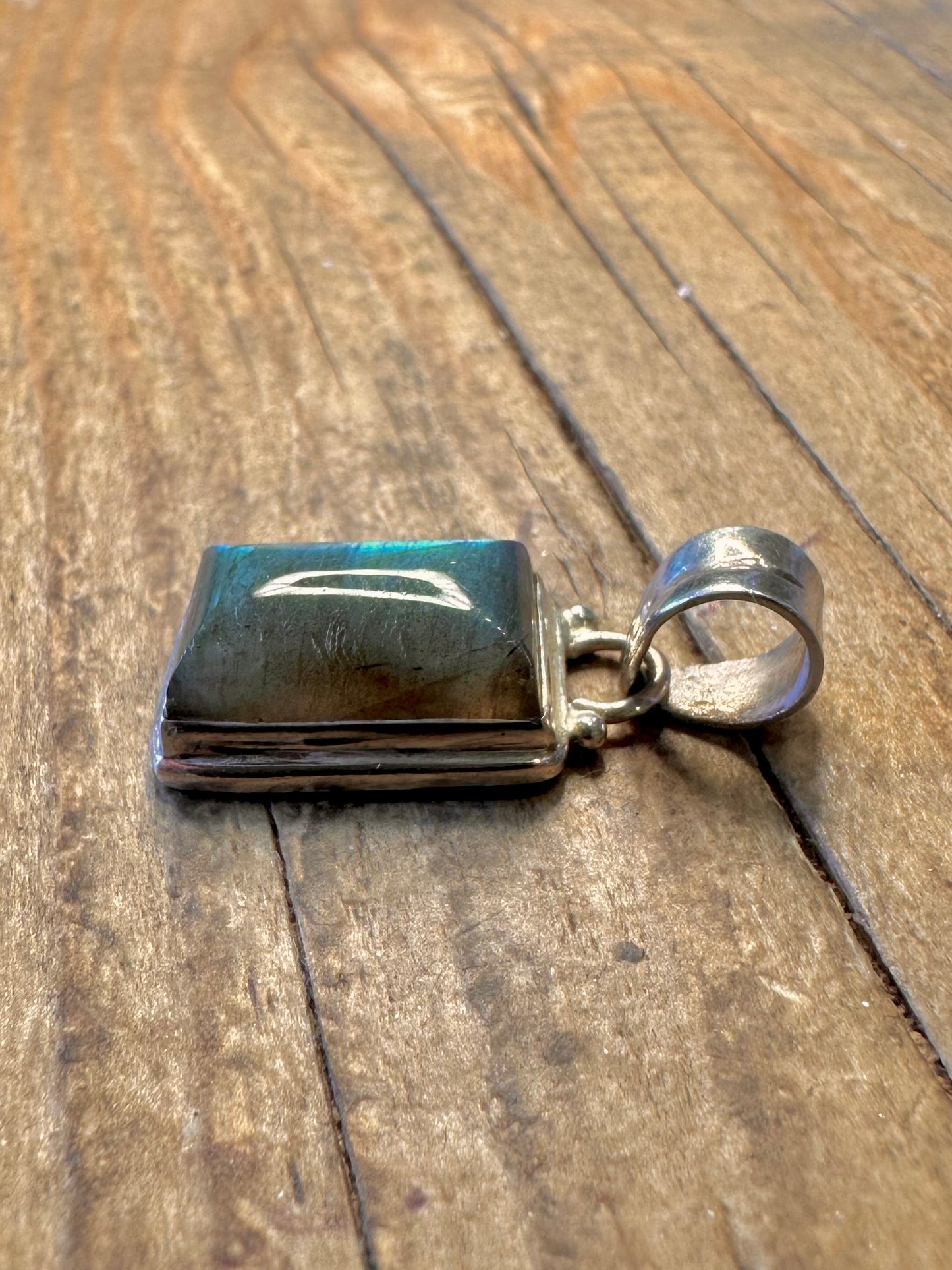 Labradorite Rectangle 925 Sterling Silver Pendant