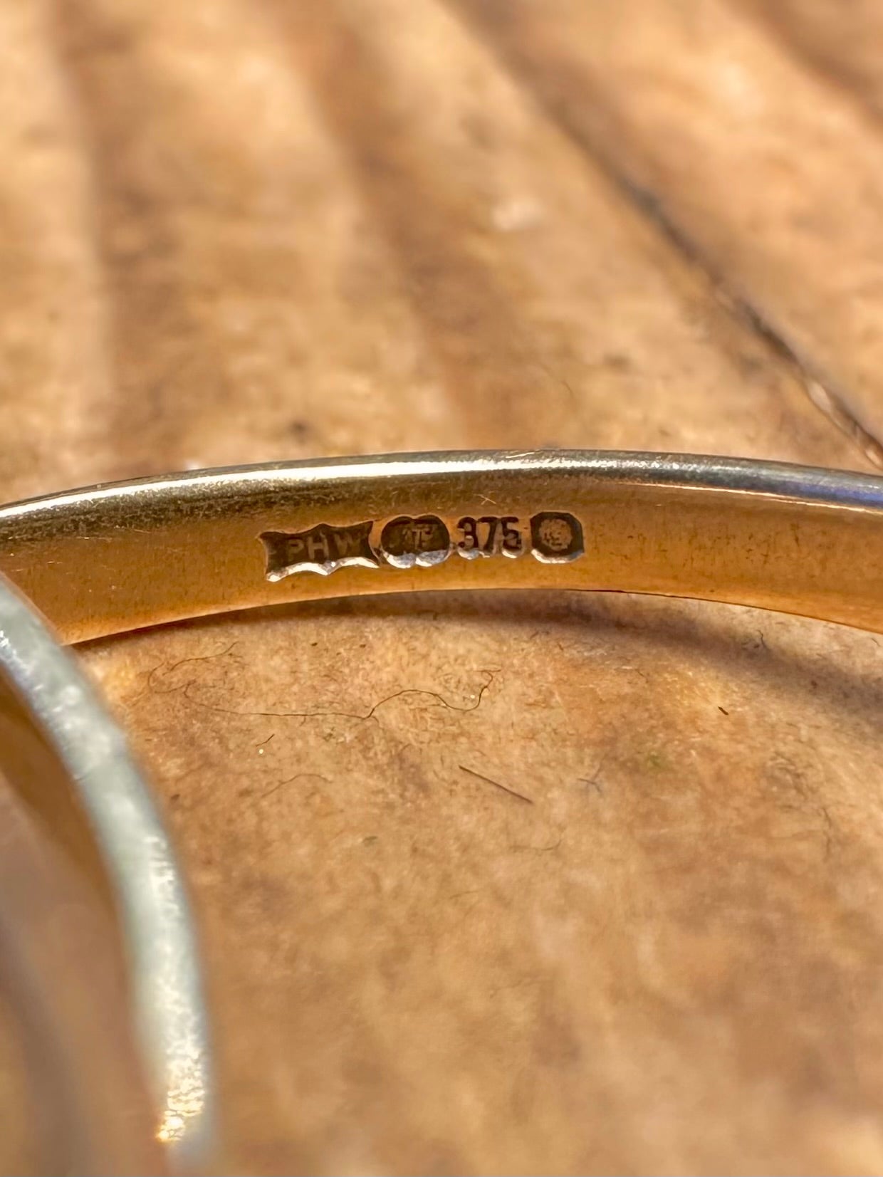 9 Karat Gold Rosé Gelb Weiß Russischer Bandring Größe L1/2