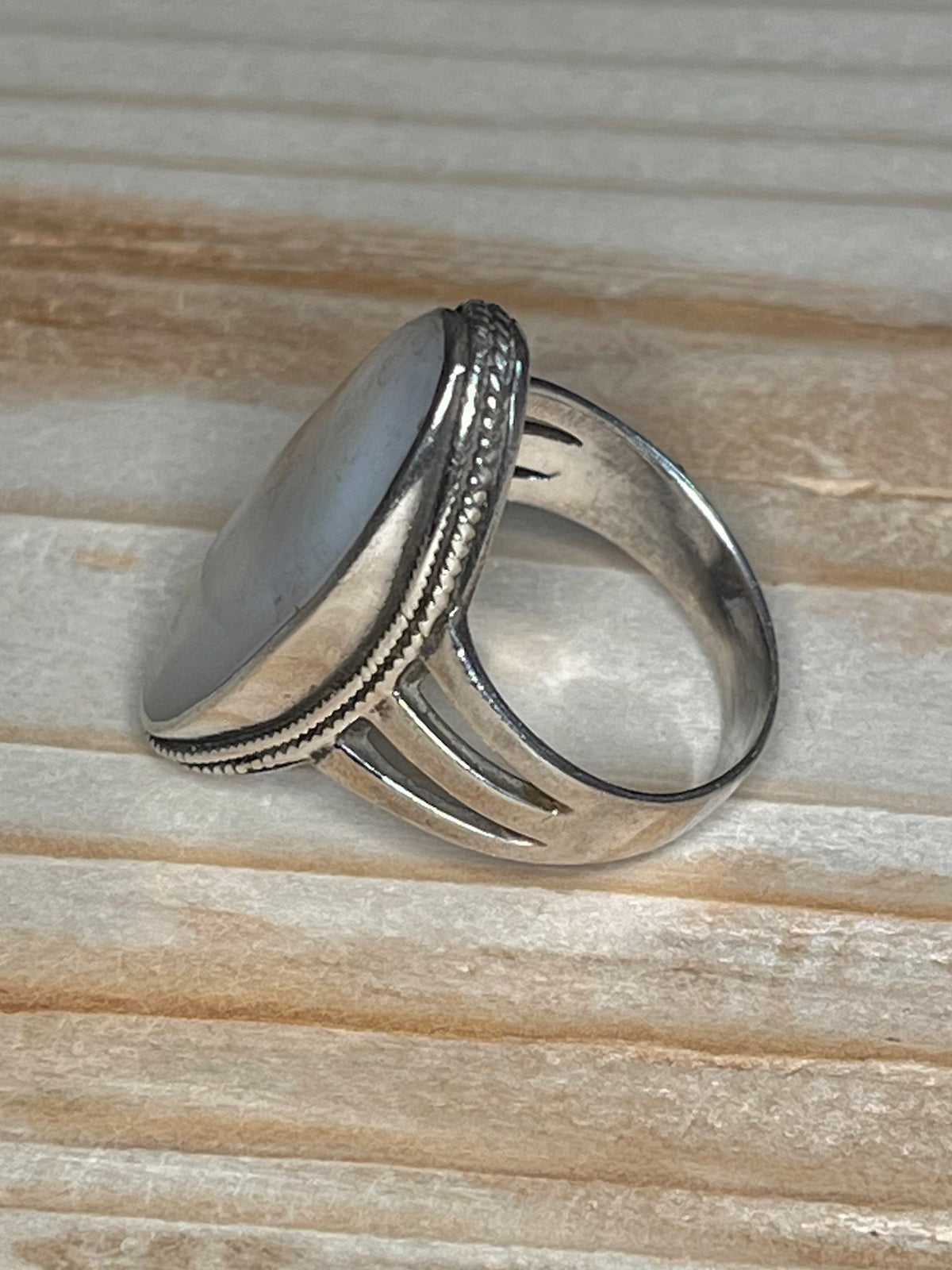 Oval Mother Of Pearl 925 Sterling Silver Size S Ring