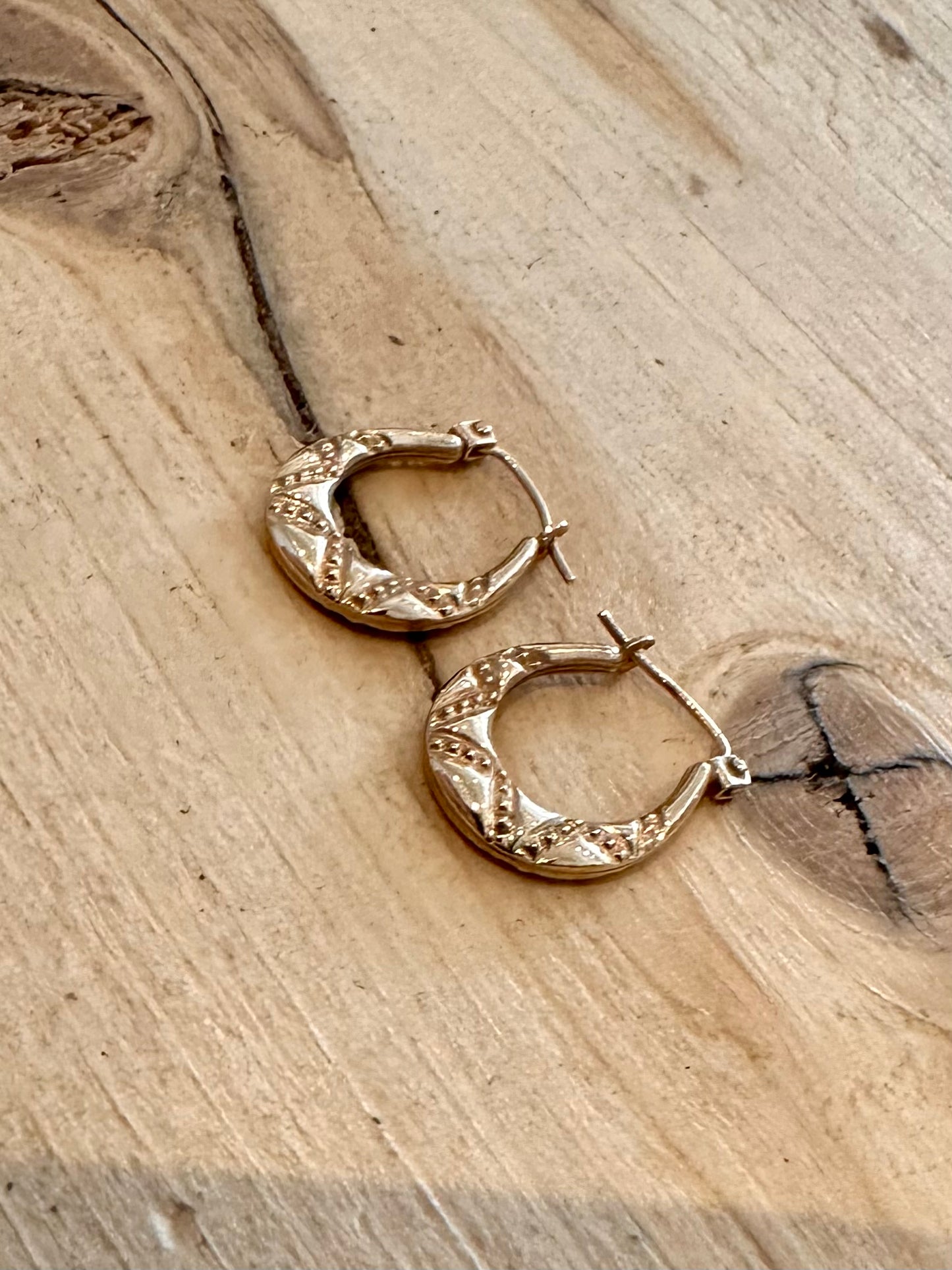 Vintage Textured Creole Hoop 9ct Gold Earrings