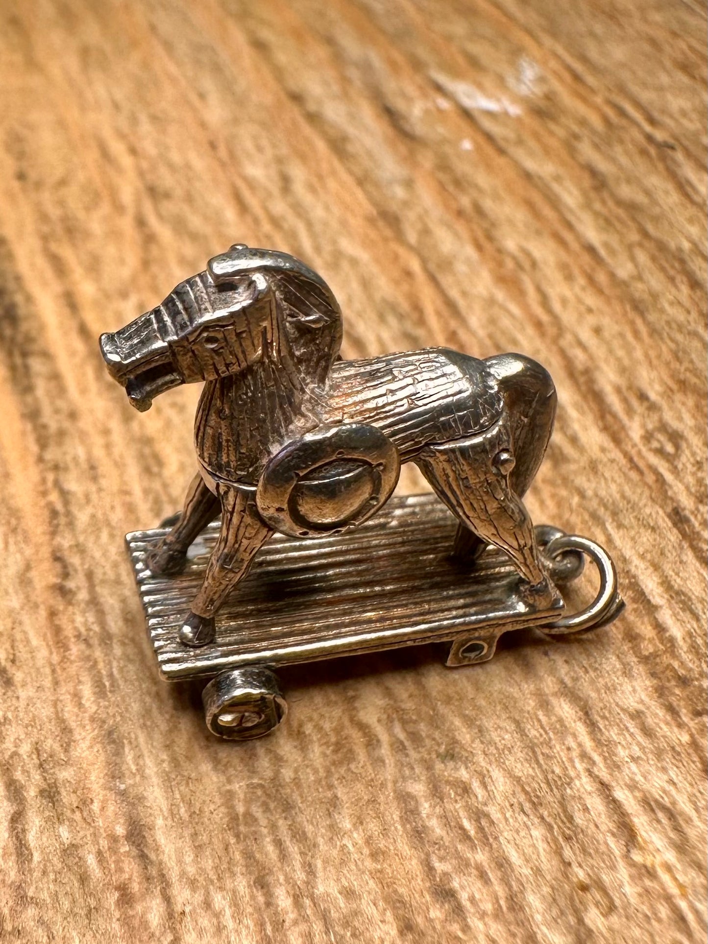 Vintage Trojanisches Pferd Rot Emaille 925 Sterling Silber Charm Anhänger