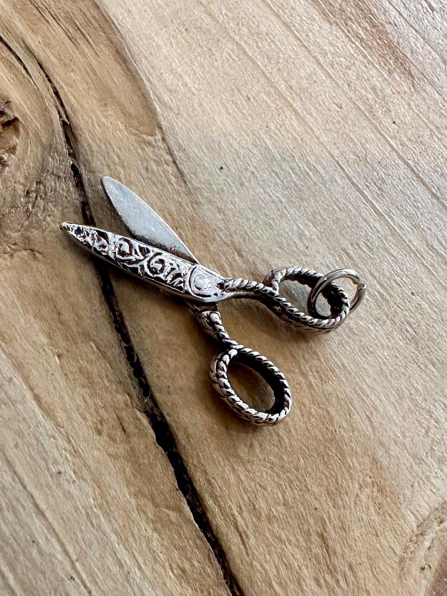 Vintage Scissors Decorated Silver Charm Pendant