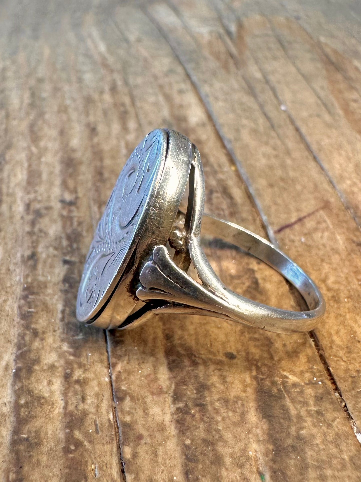 Ornate Decorative Poison Ring 925 Sterling Silver Size O1/2 Ring