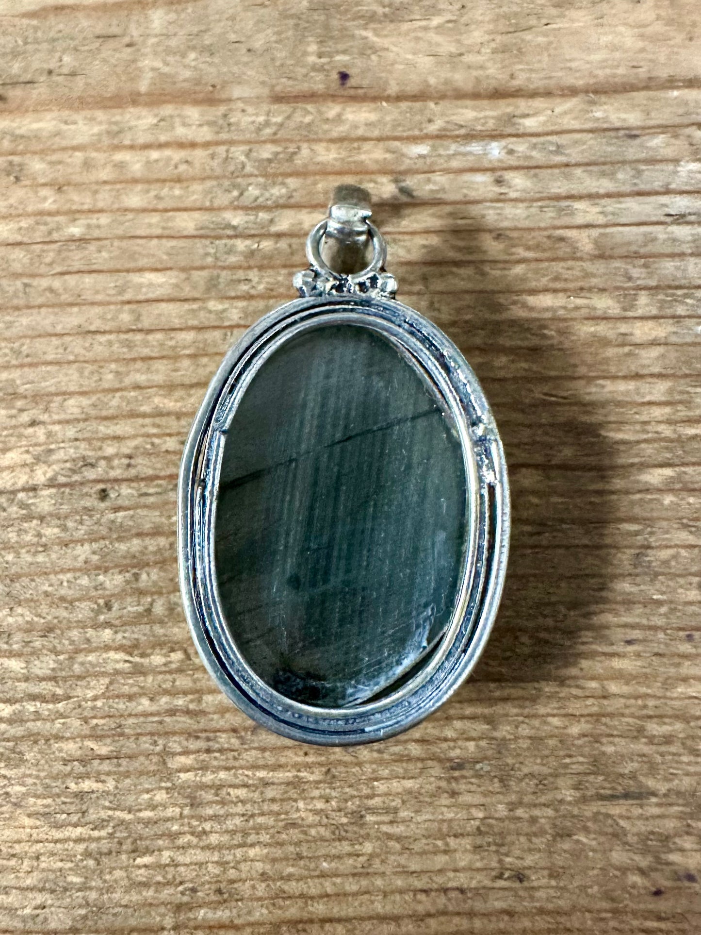 Vintage Labradorite Oval 925 Silver Pendant