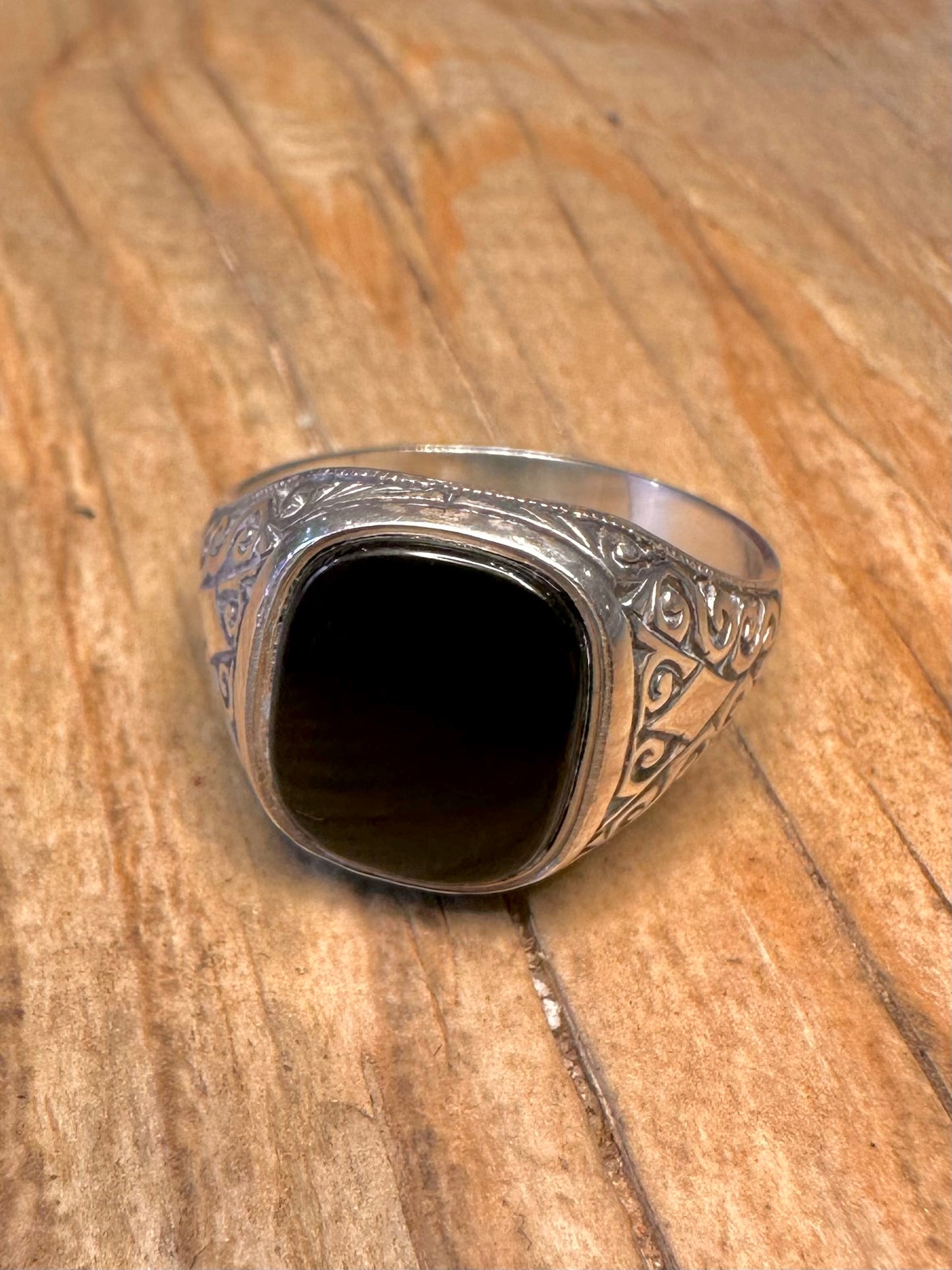 Vintage Onyx Engraved Signet 925 Sterling Silver Size Z Ring