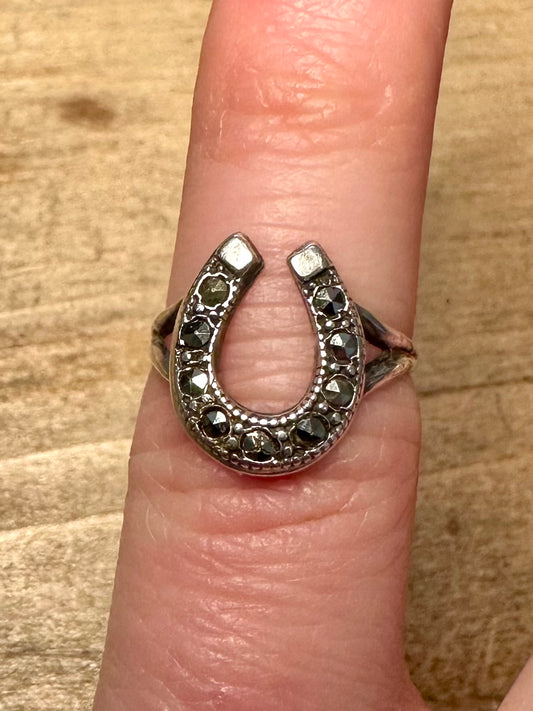 Vintage Horseshoe Marcasite 925 Silver Size I Ring