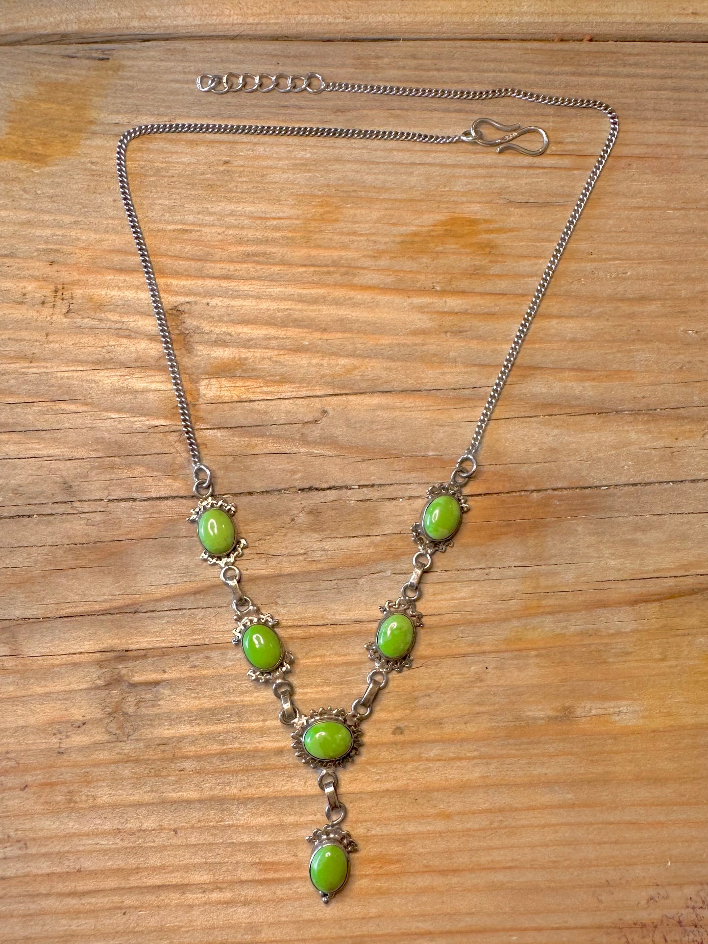 Vintage Green Turquoise Native American Style 925 Sterling Silver 17 to 17.8 Necklace