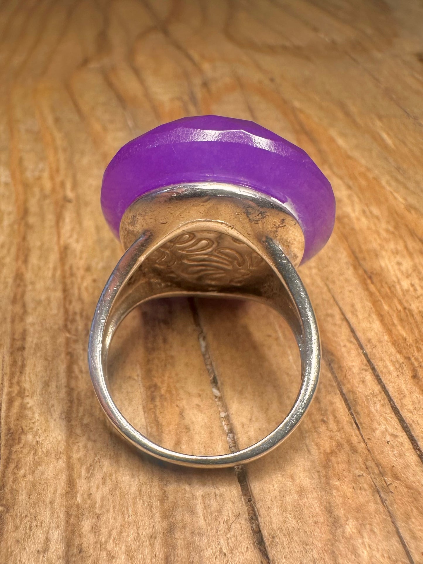 Abstrakter facettierter lila Stein 925 Sterling Silber Ring Größe P