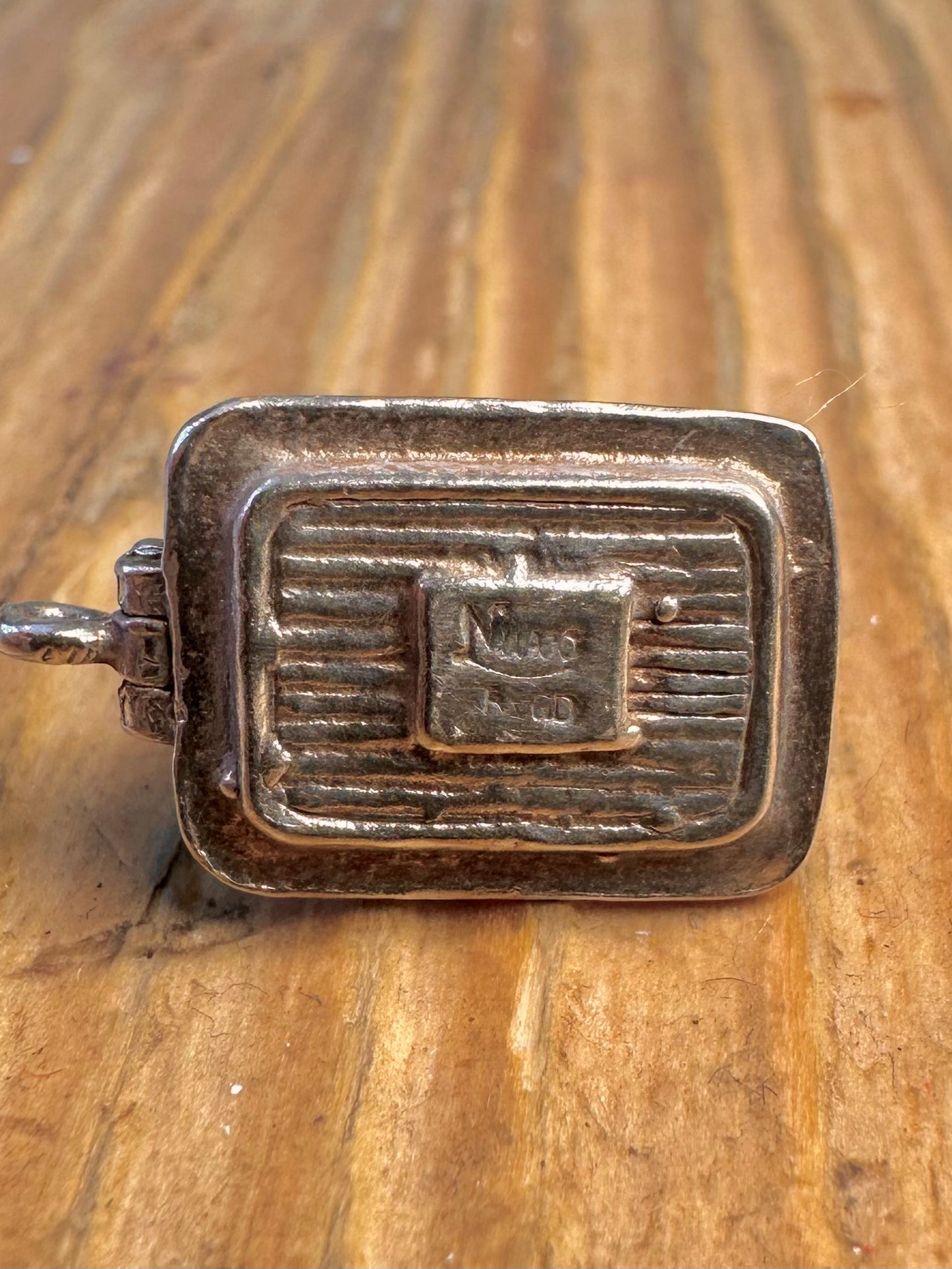 Nuvo Cheese Dish Opens 925 Sterling Silver Charm Pendant