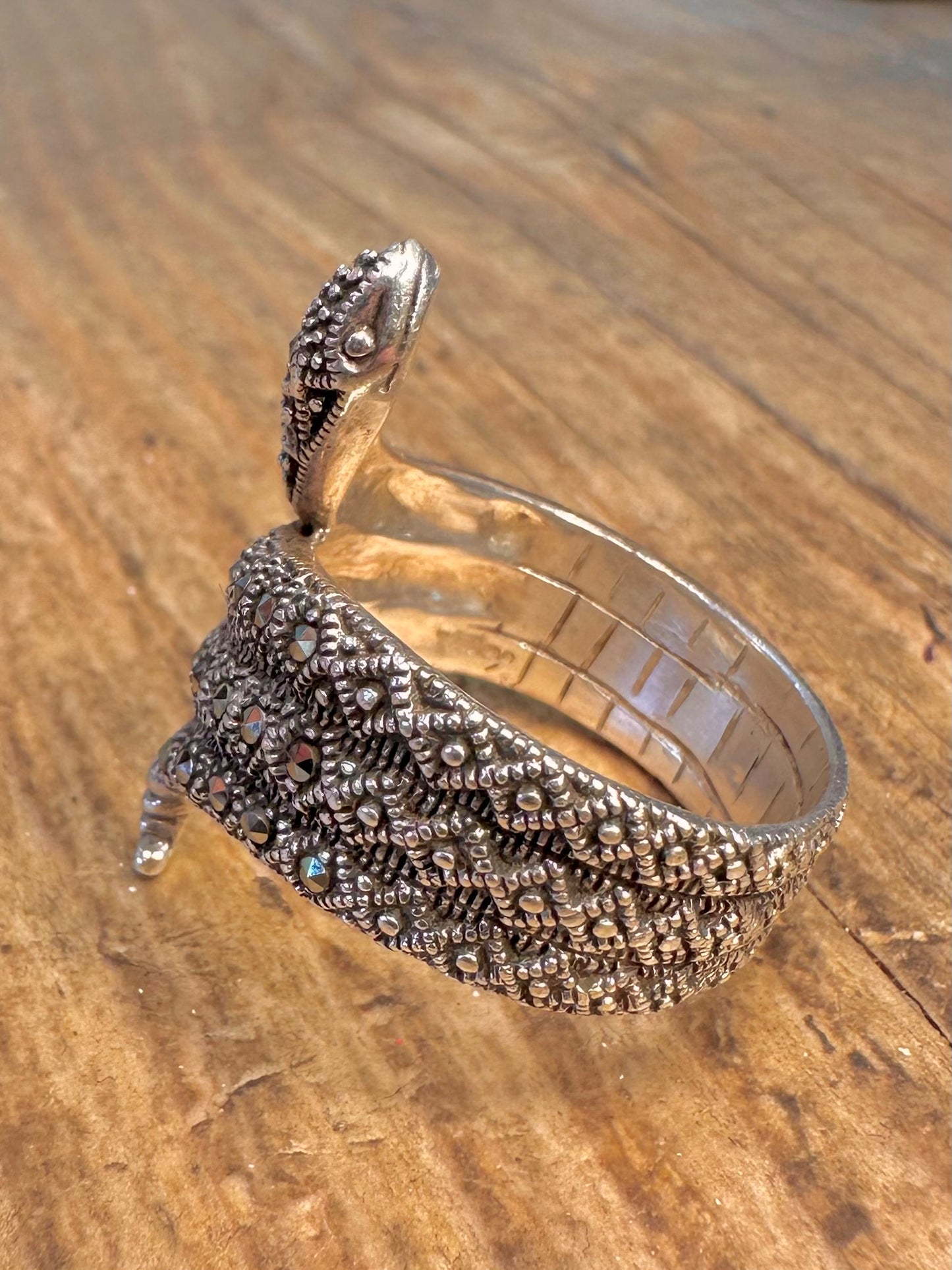 Schlangenförmiger Markasit 925er Sterlingsilber Ring Größe U