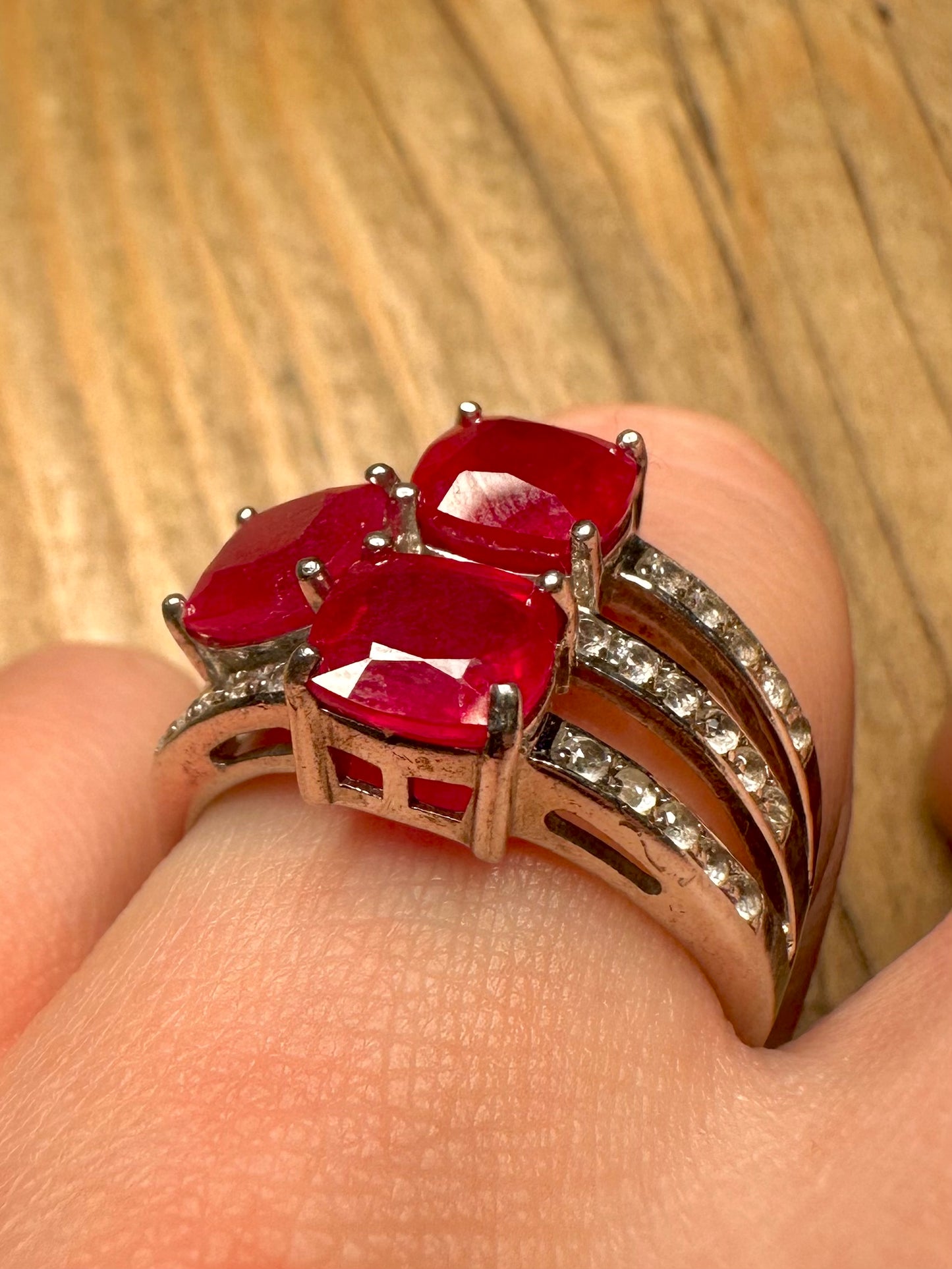 Modern Red and White Stone 925 Sterling Silver Size Q1/2 Ring