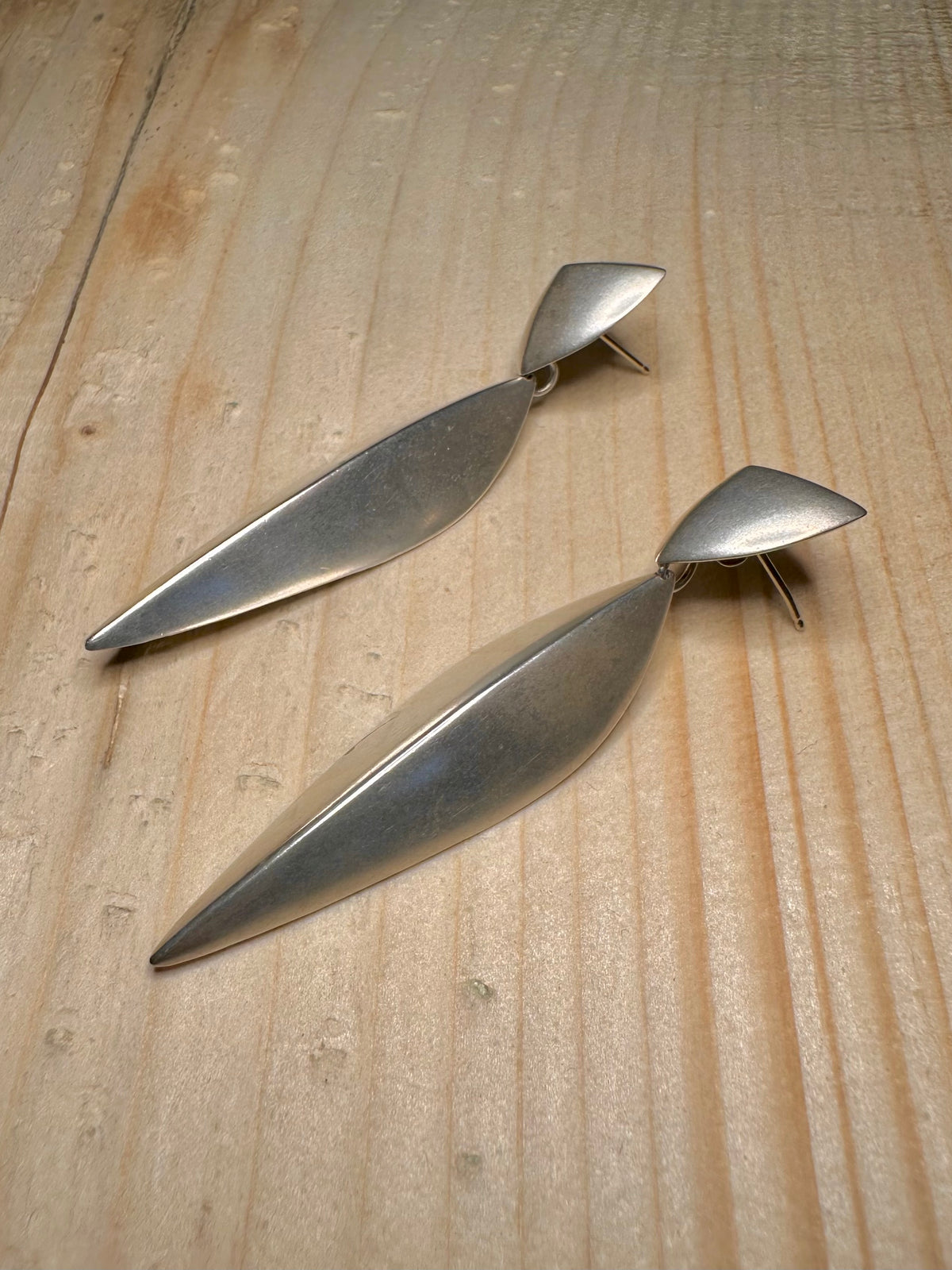 Modernist 1998 Long Drop Maker UH Hallmarked 925 Sterling Silver Earrings