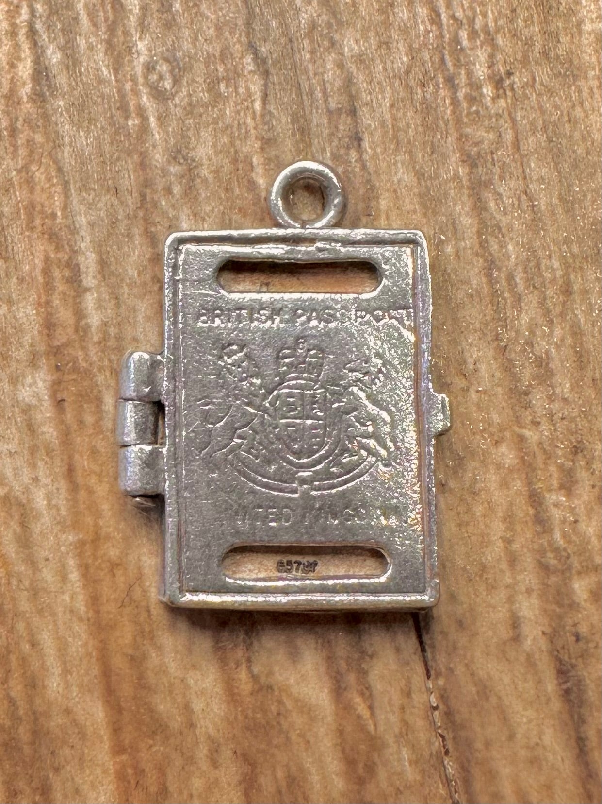 Vintage Nuvo Passport United Kingdom 925 Sterling Silver Charm Pendant