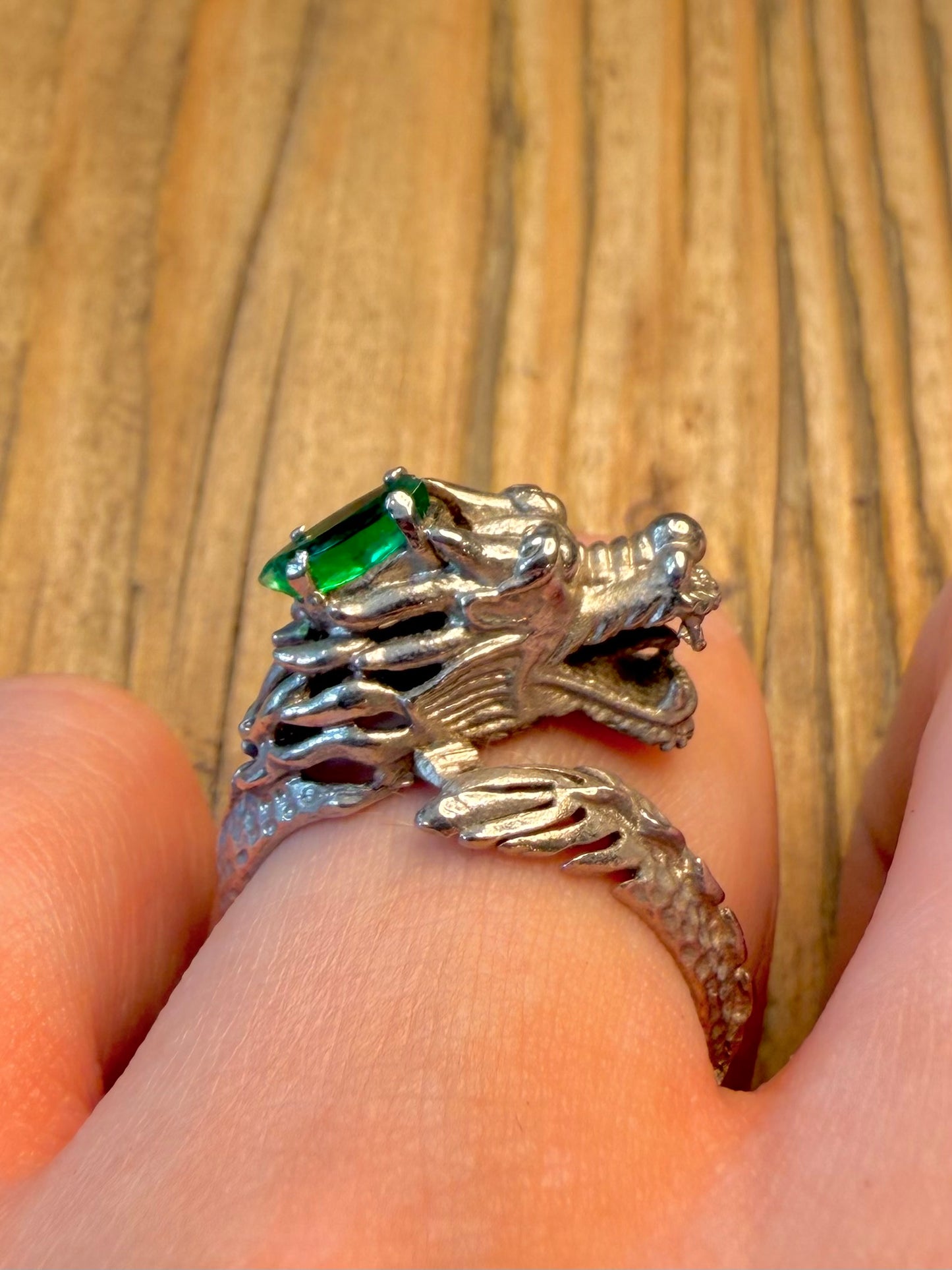 Dragon Green Stone Detailed 925 Sterling Silver Size Q1/2 Ring