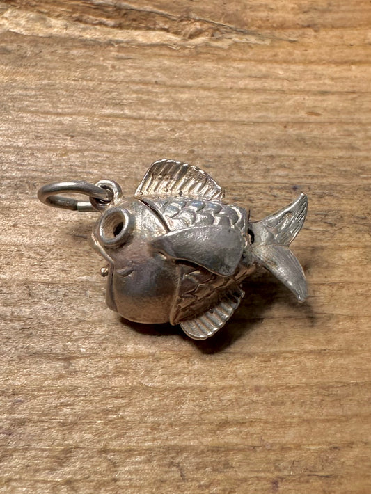 Vintage 1972 Nuvo Fish Moving Tail 925 Silver Charm Pendant