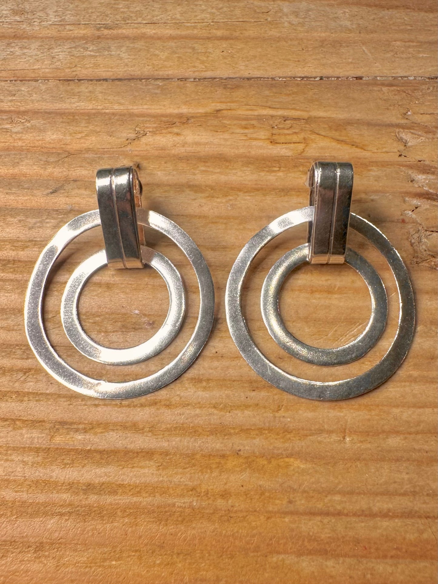 Abstrakte Doppelkreis-Ohrringe aus 925er Sterlingsilber