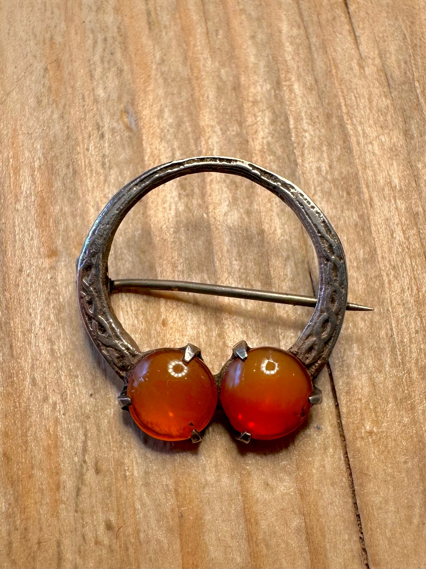 Vintage Celtic Carnelian 925 Sterling Silver Brooch