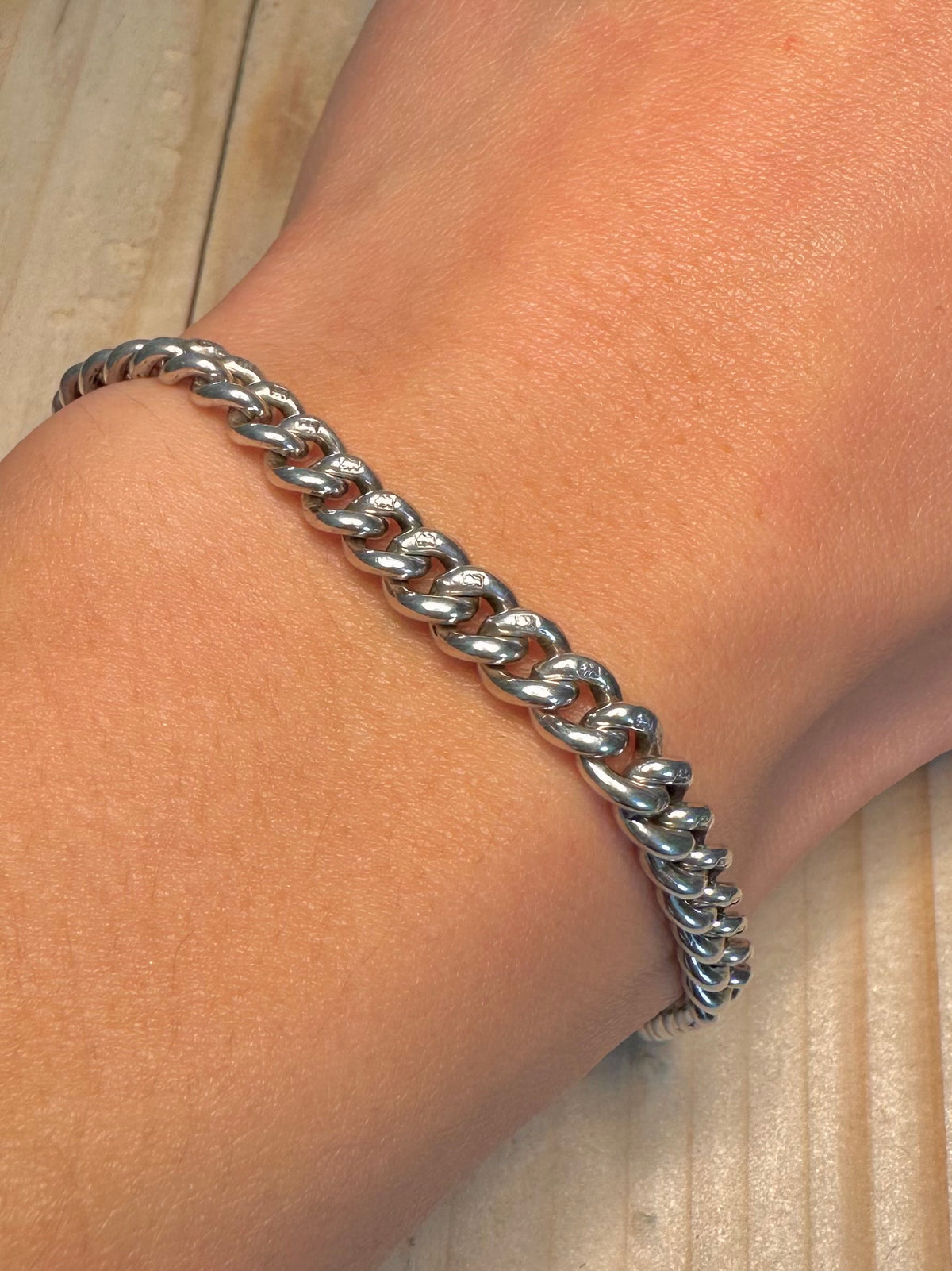 Graduated Curb Chain Albert Clasp Marked 925 Sterling Silver Every Link 8 inch Bracelet