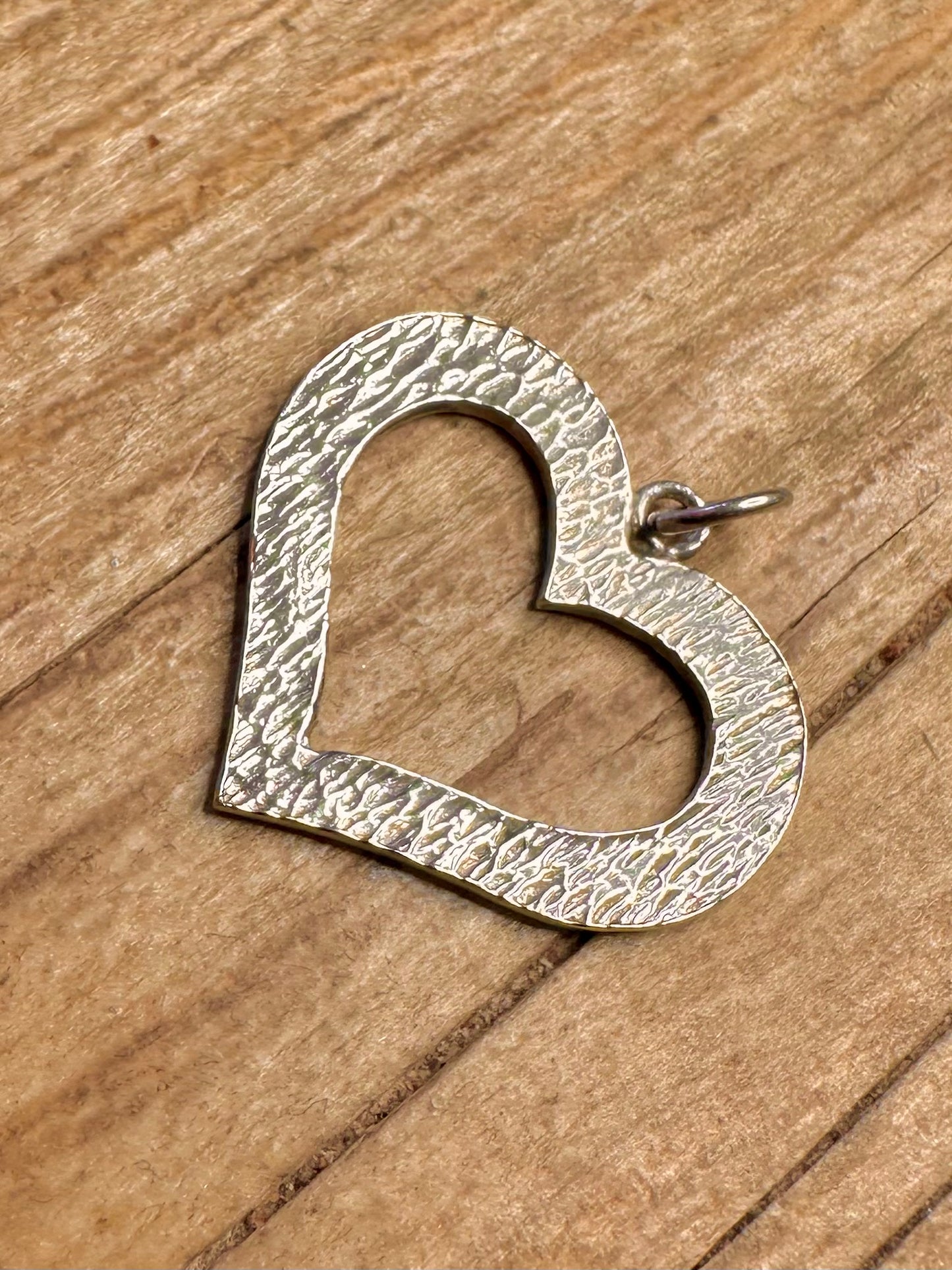 Vintage 1976 Hammered Heart 925 Sterling Silver Pendant