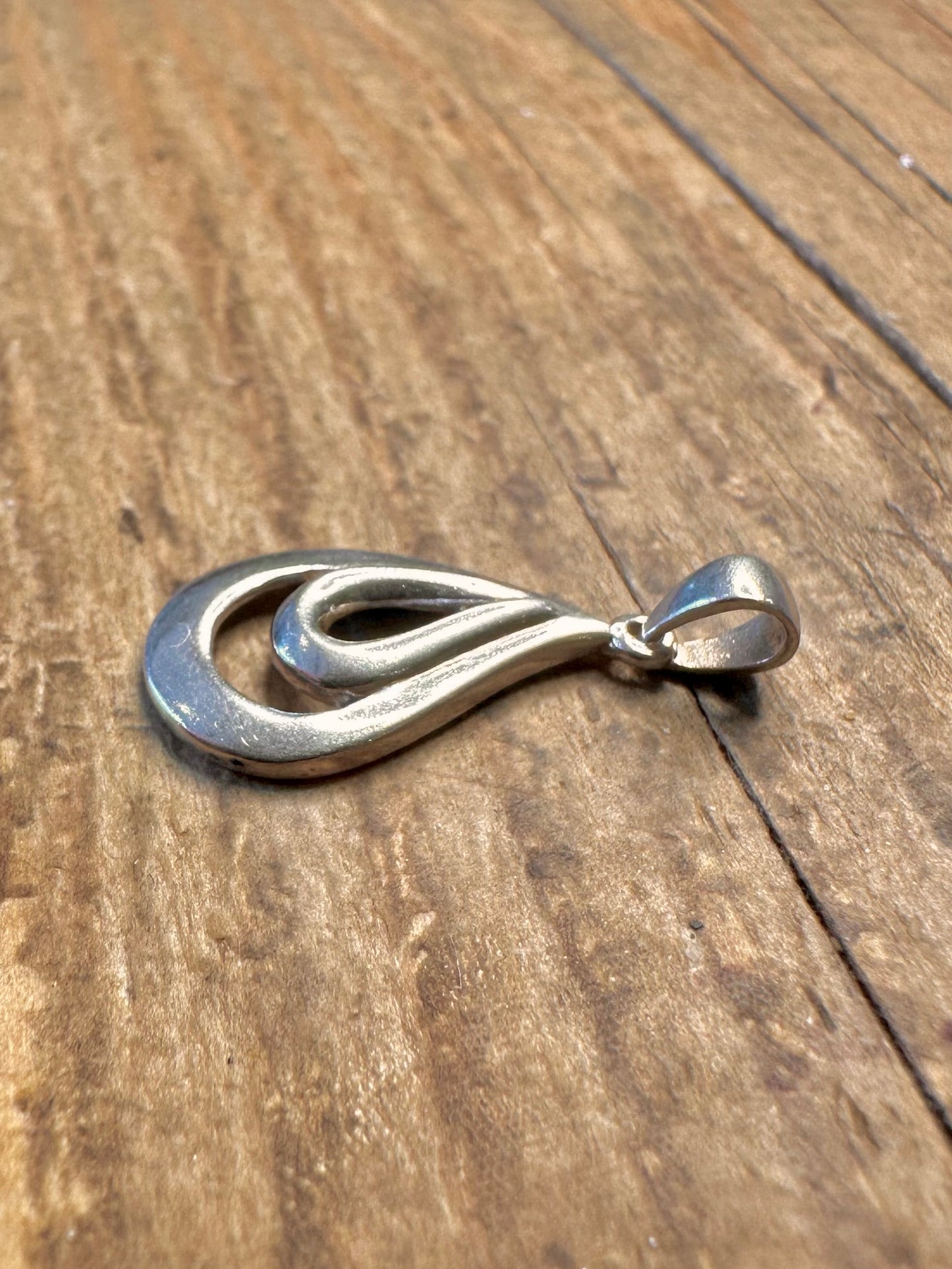 Teardrop Swirl 925 Sterling Silver Pendant