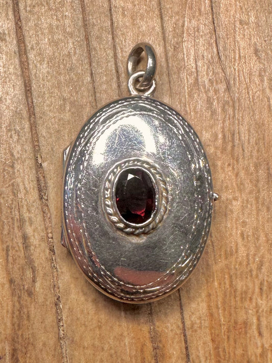 Vintage Garnet Engraved Oval Locket 925 Sterling Silver Pendant