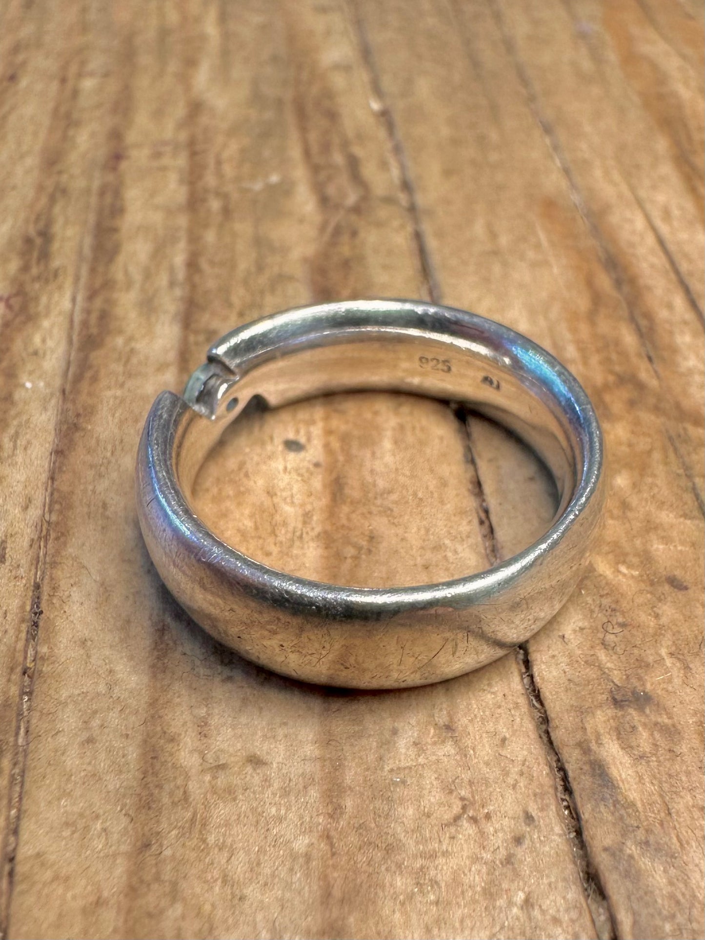 Blue Stone Rounded Band 925 Sterling Silver Size M1/2 Ring