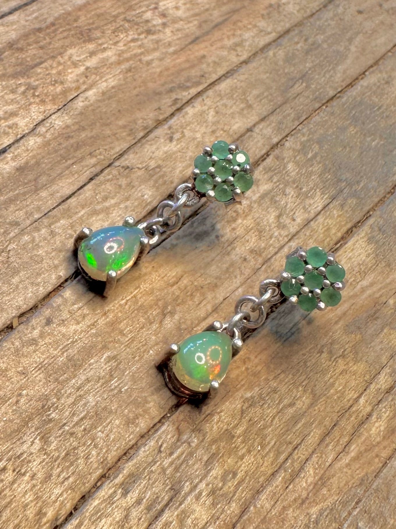 Opal und Grün-Cluster-Stein 925 Sterling Silber Ohrringe