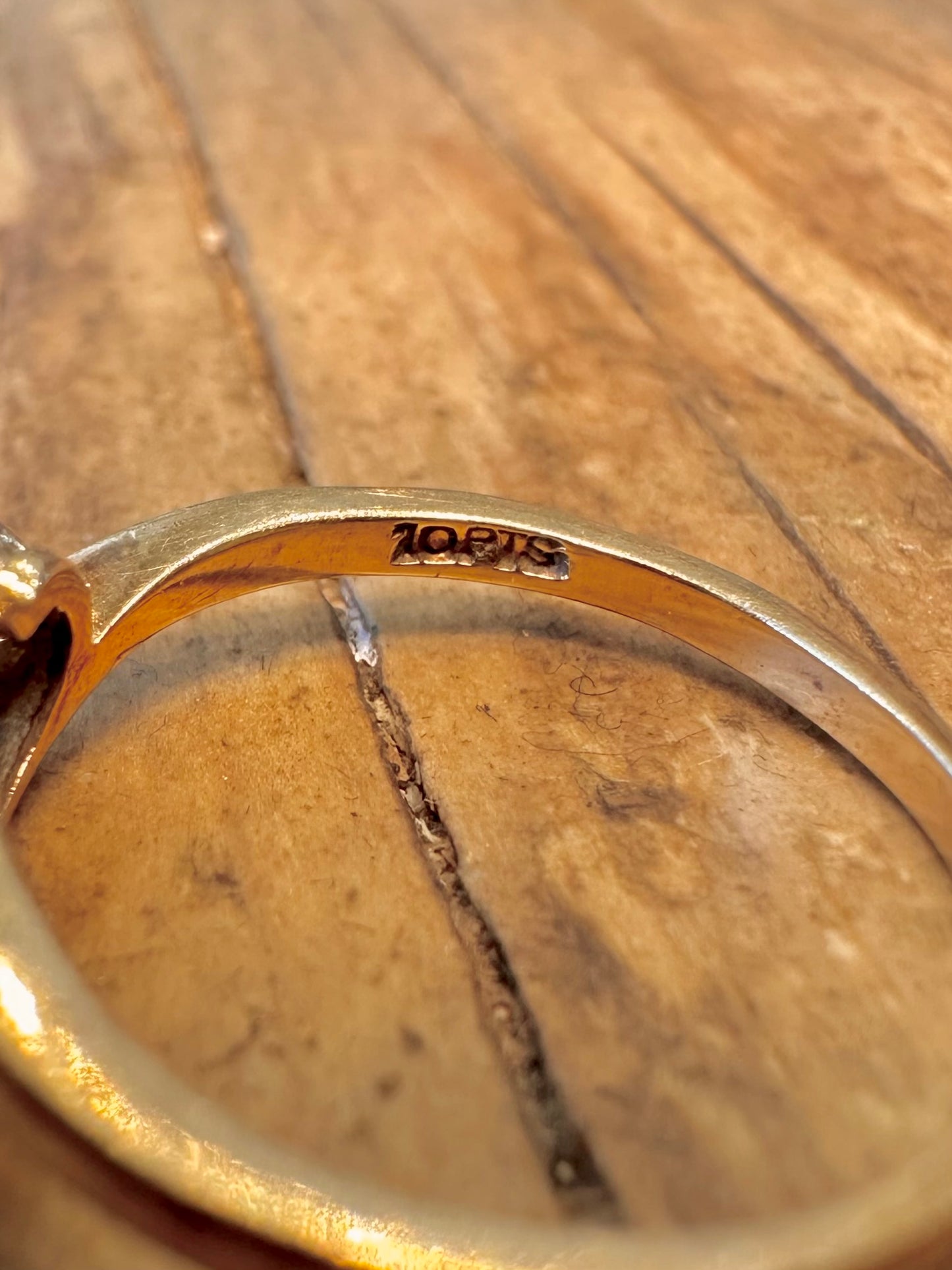 9ct Gold Three 0.1ct Diamond Crossover Style Size L Ring