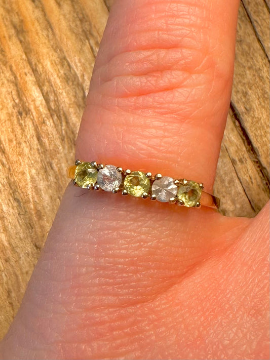 9ct Gold Peridot and White Five Stone Size N Ring