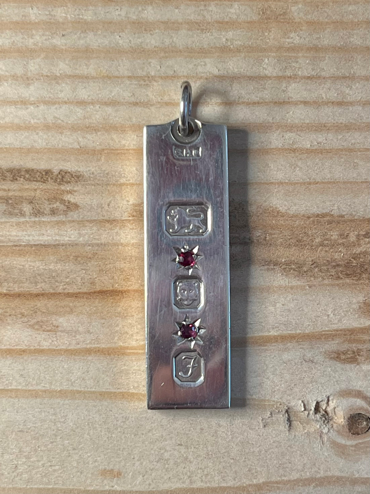 Ingot Garnet 1980 Maker SHS London 925 Sterling Silver Pendant