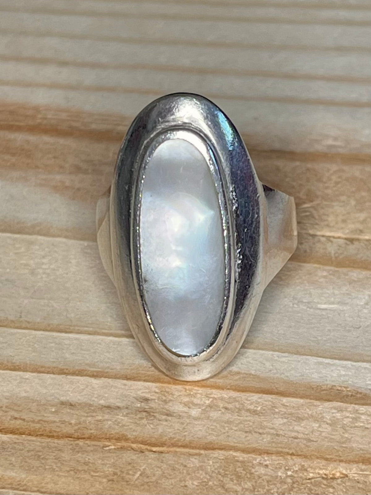 Mother of Pearl Oval 925 Sterling Silver Size T Ring