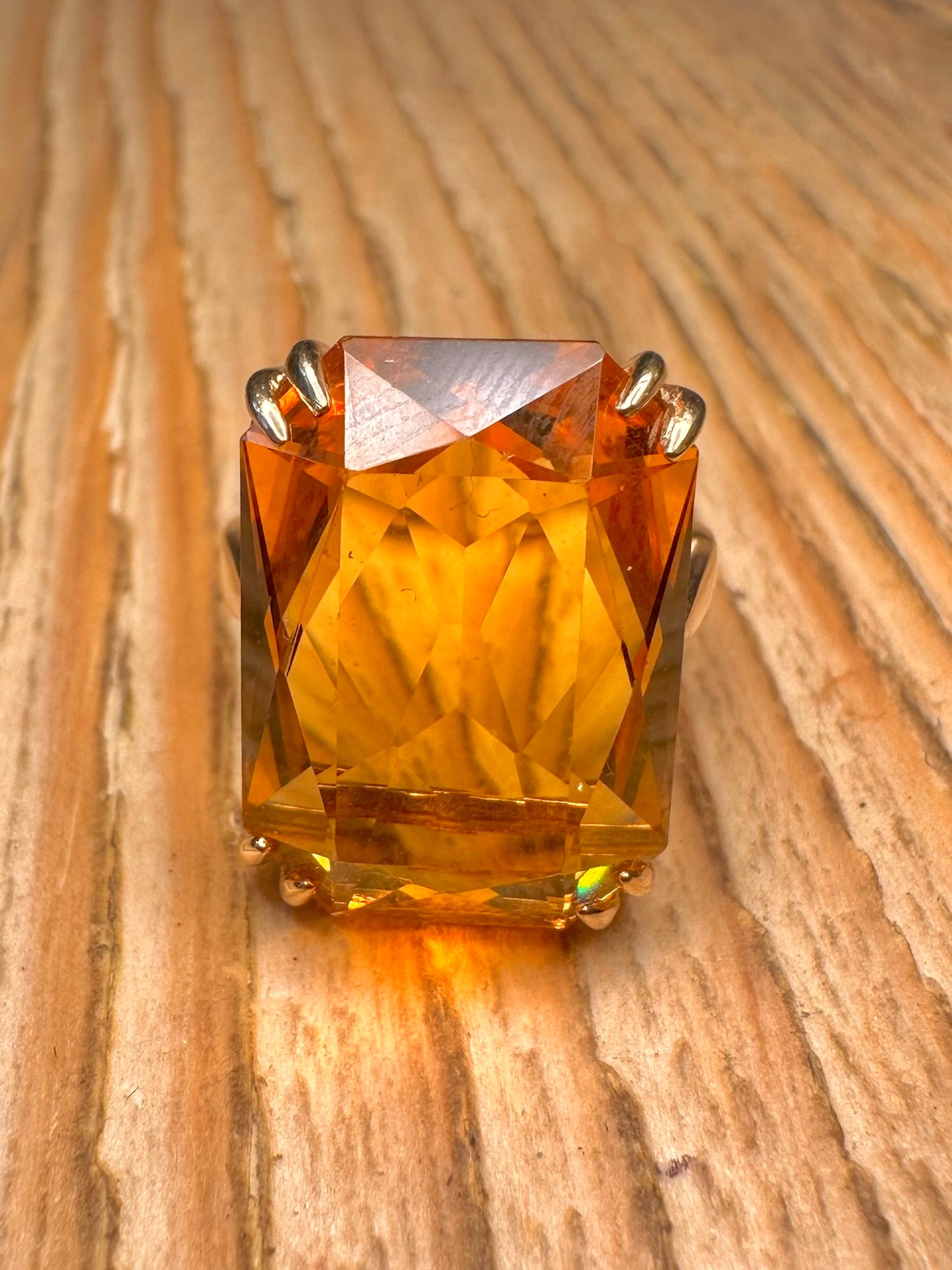 Vintage 1973 9ct Gold Citrine Rectangle Cut Size J Ring