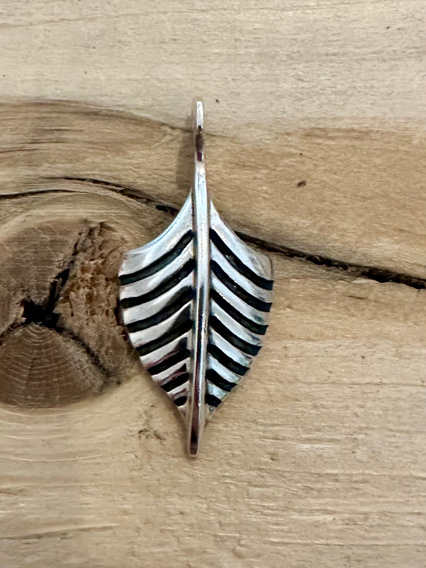 Vintage Leaf 925 Silver Pendant