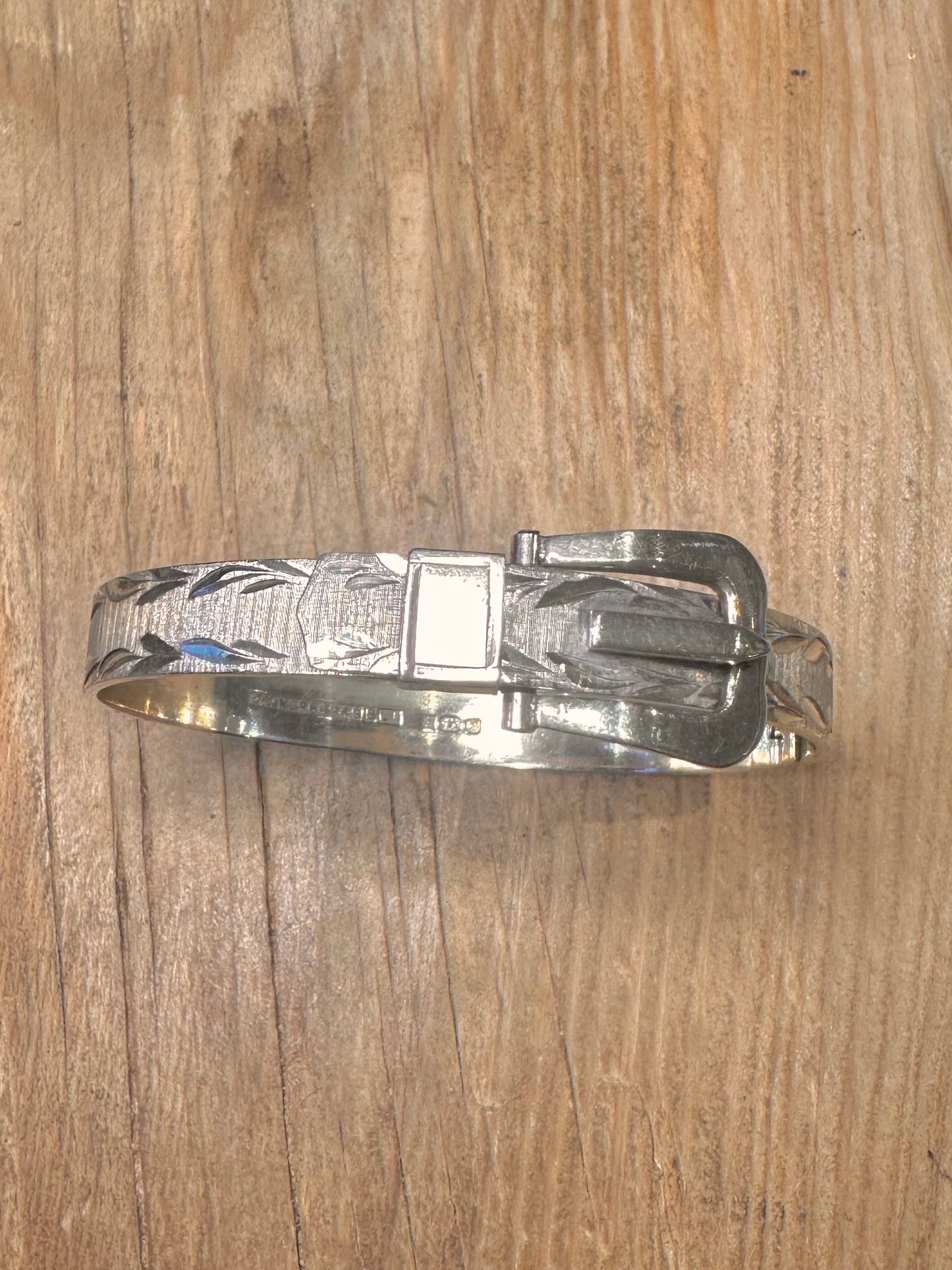 Vintage 1976 Buckle Belt Textured 925 Sterling Silver Bangle