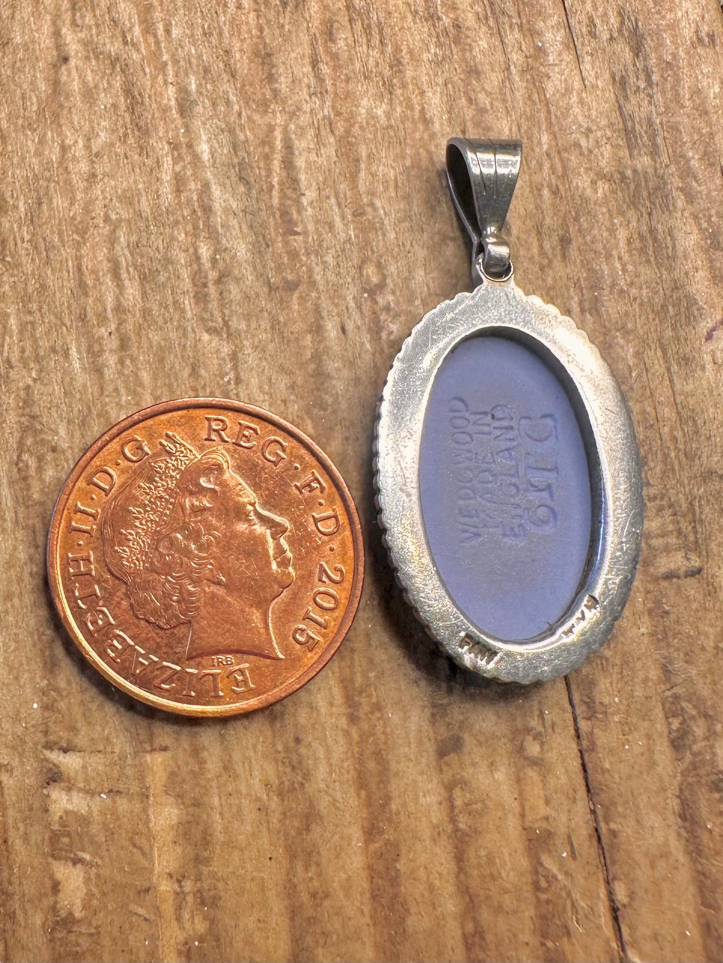 Wedgwood Blue Cameo Dancing Hours Made in England Punziert 925 Sterling Silber Anhänger