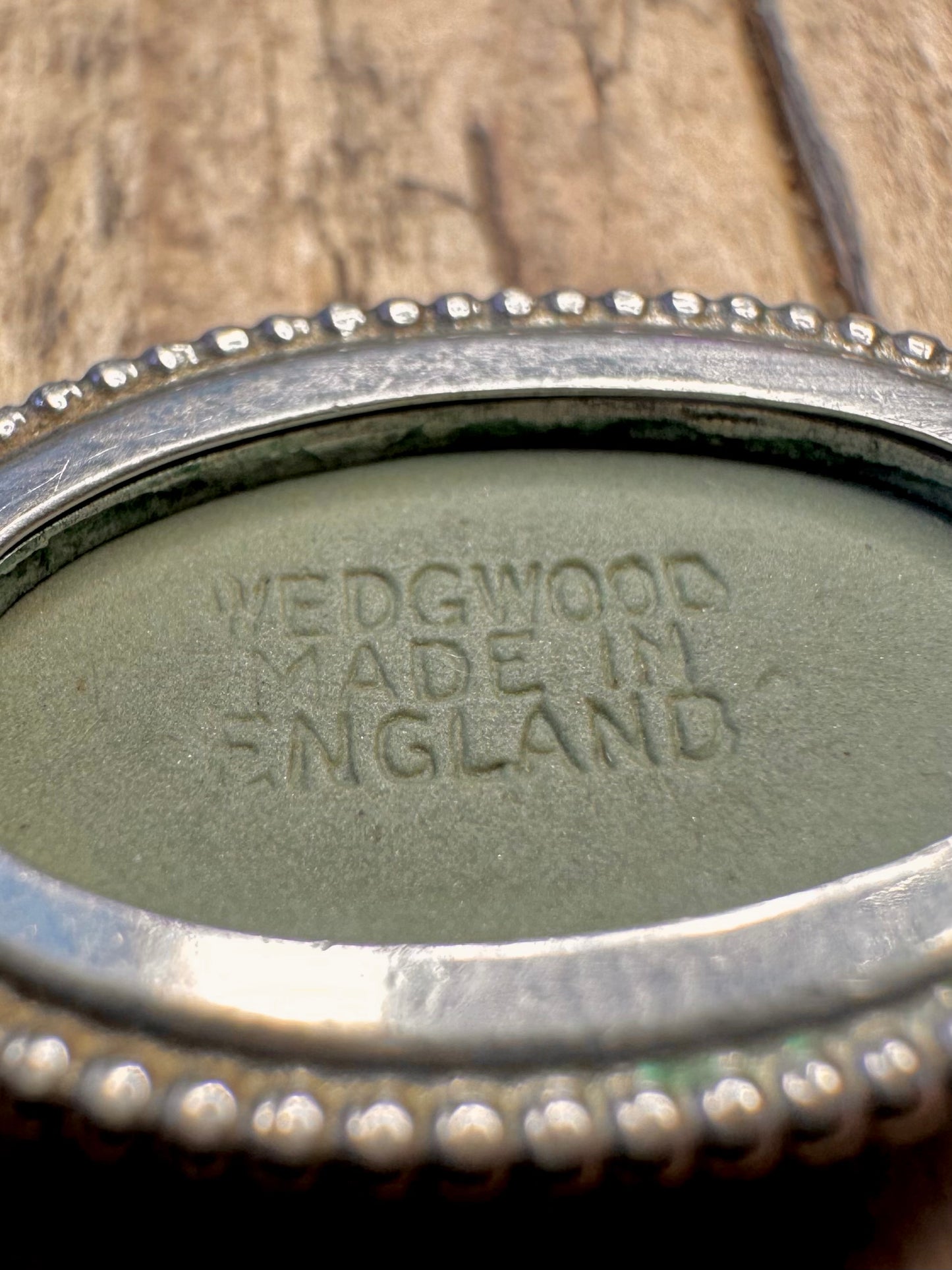 Wedgwood Grünes Oval 1992 Hergestellt in England 925 Sterlingsilber Anhänger
