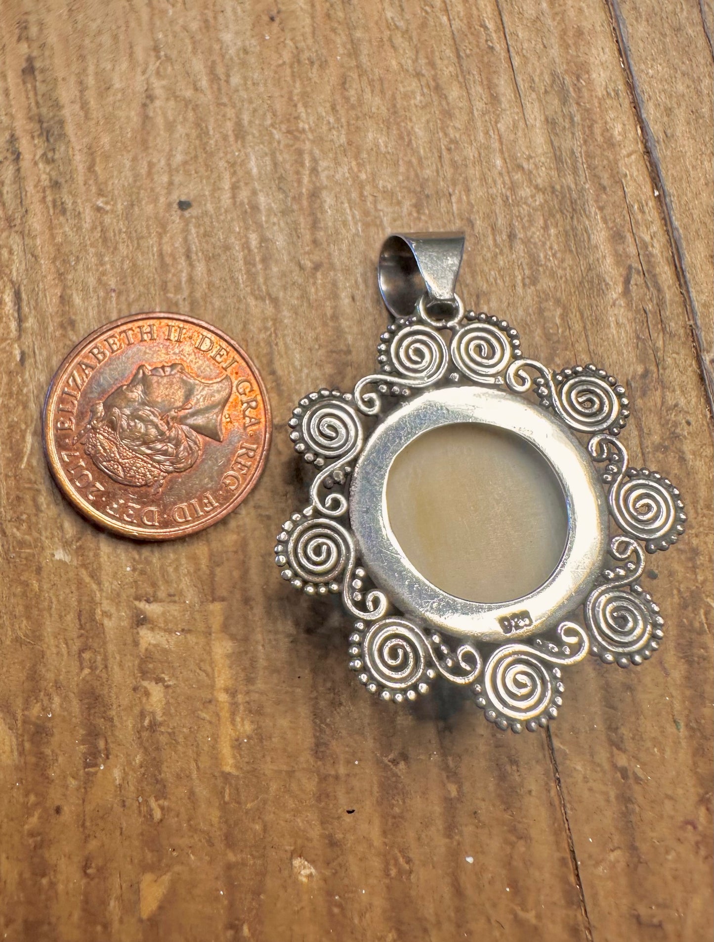 Cream Stone Moon Face Swirl 925 Sterling Silver Pendant