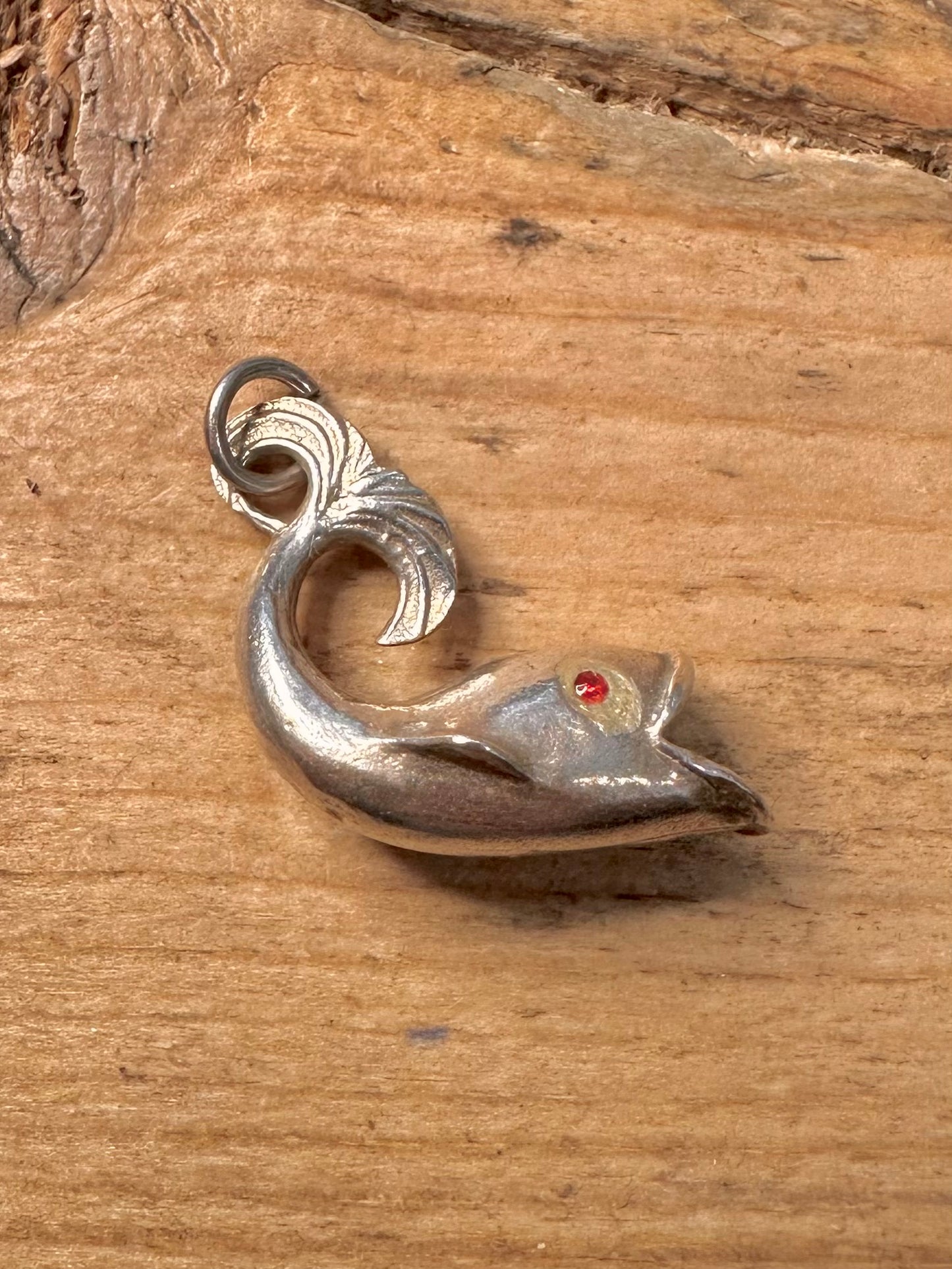 Vintage Red Eye Stone Fish 925 Silver Charm Pendant