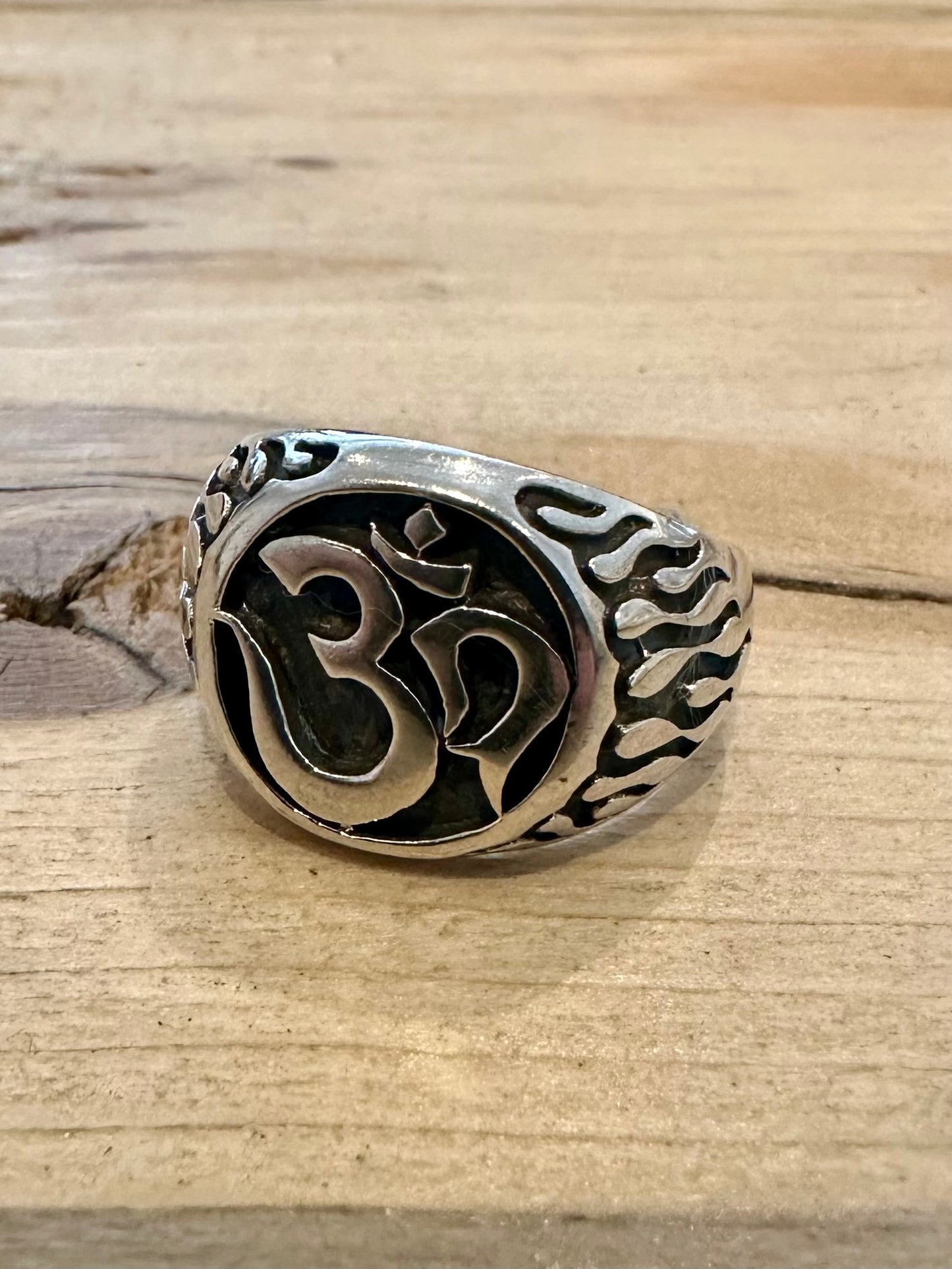 Large Om Symbol Textured 925 Silver Size X Ring