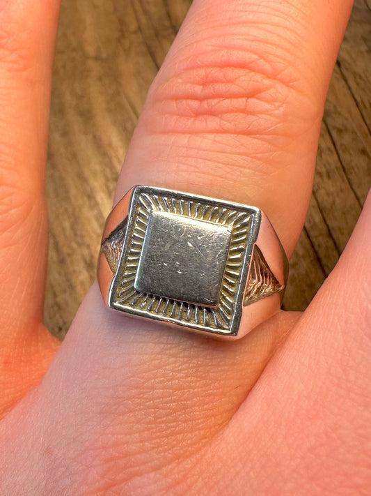 Signet 1974 Square Engraved Textured 925 Sterling Silver Size P Ring