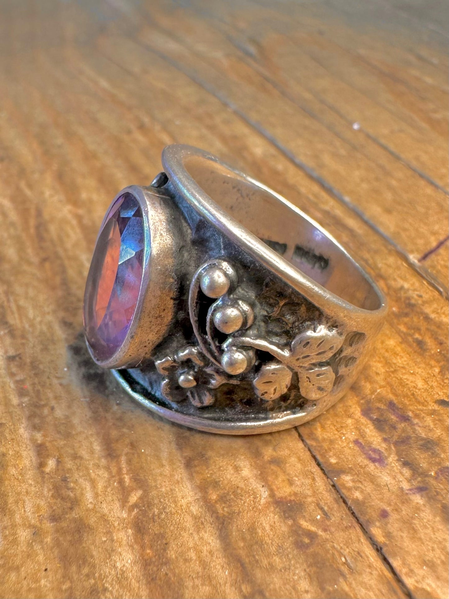 Amethyst Shiptonia England 1990 Leaf and Flower Design 925 Sterling Silver Size P Ring